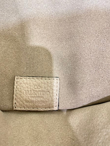 Valentino Nude Clutch-Clutch-Valentino-The Closet Egypt