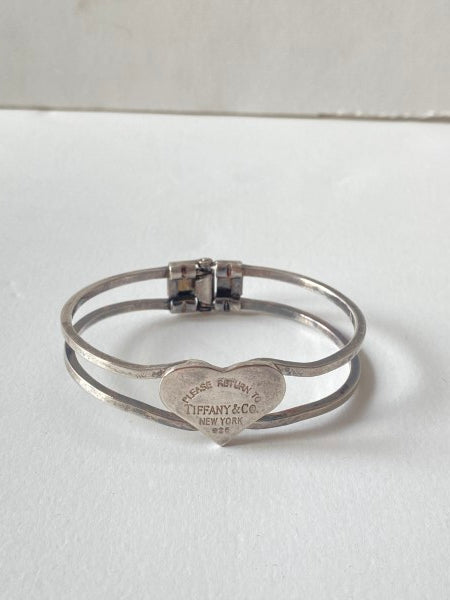 Tiffany & Co Silver Heart Bracelet-Bracelet-Tiffany & Co-The Closet Egypt