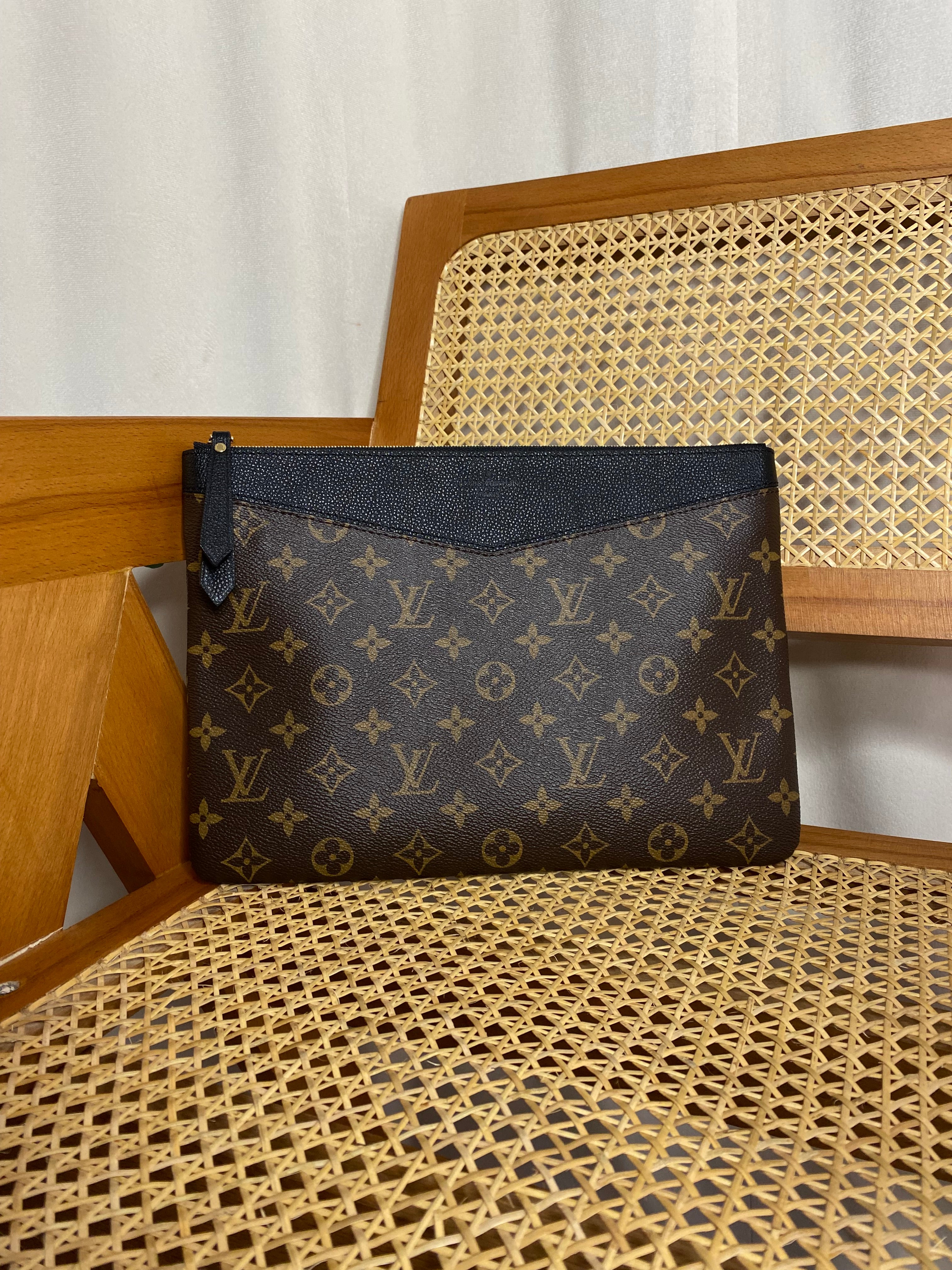 Louis Vuitton Monogram Black Daily Pouch-Pouch-Louis Vuitton-The Closet Egypt