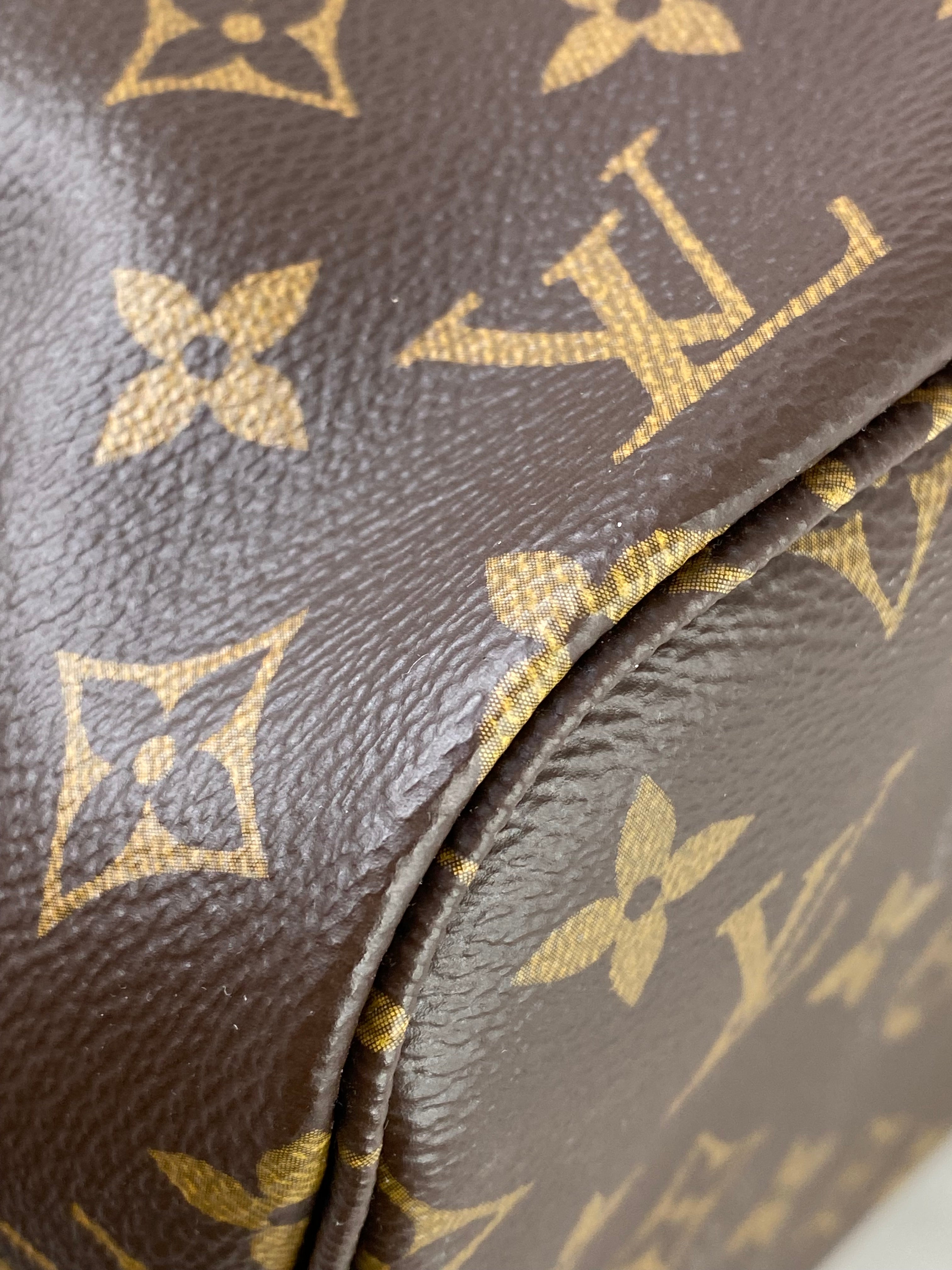 Louis Vuitton Monogram Neverfull MM Shoulder Bag W/ Pouch