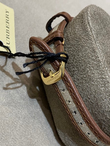 Burberry Gold Classic Round Watch-Watch-Burberry-The Closet Egypt