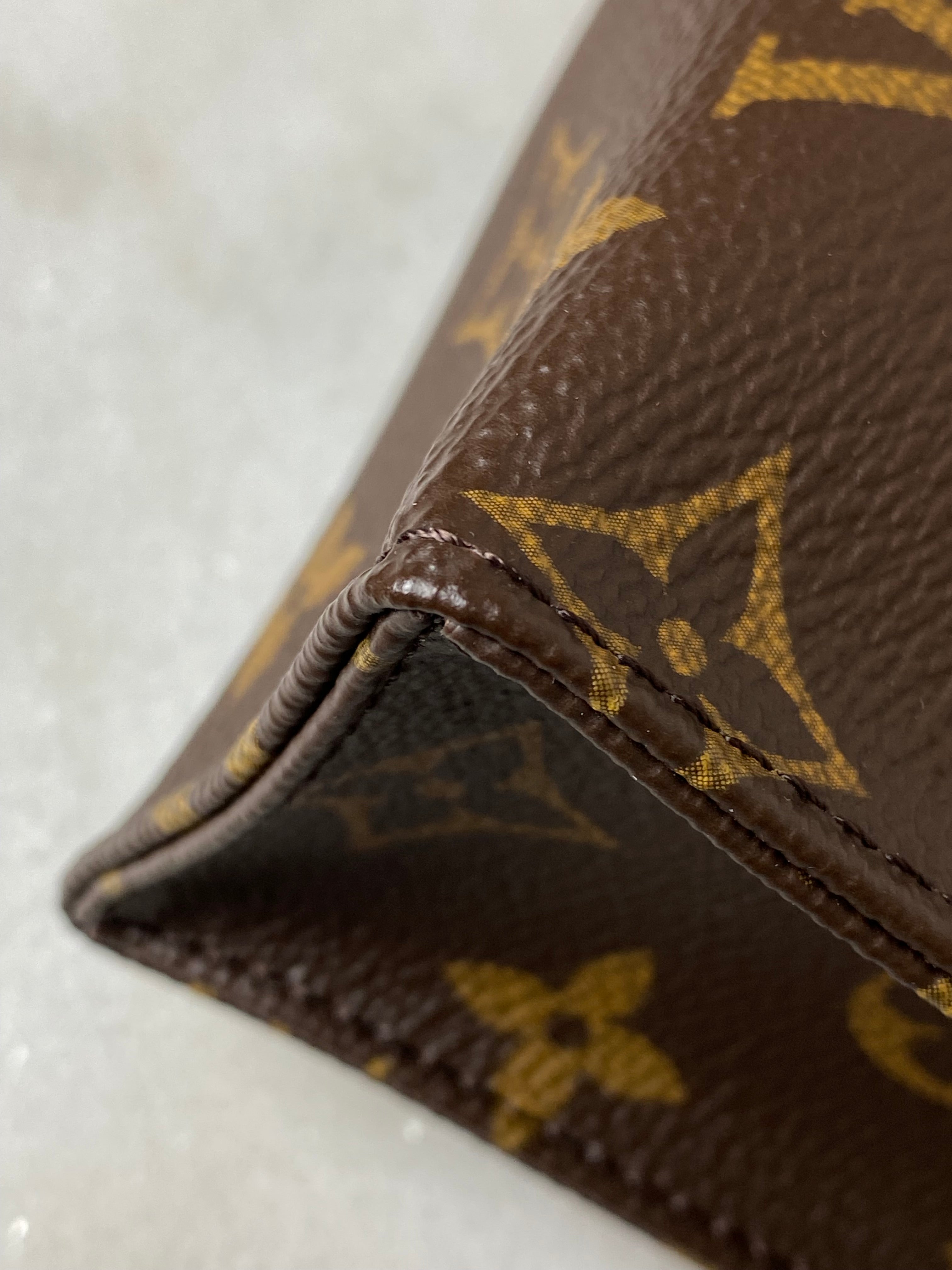 Louis Vuitton Monogram Zip Pouch 26-Pouch-Louis Vuitton-The Closet Egypt