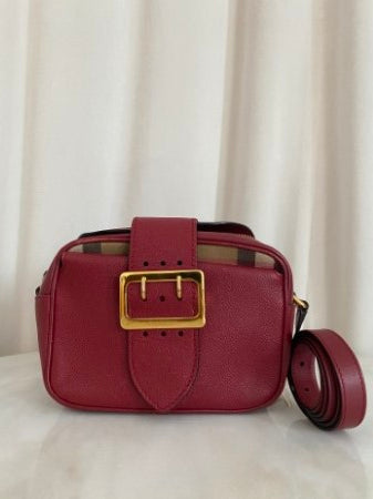 Burberry red crossbody good bag.