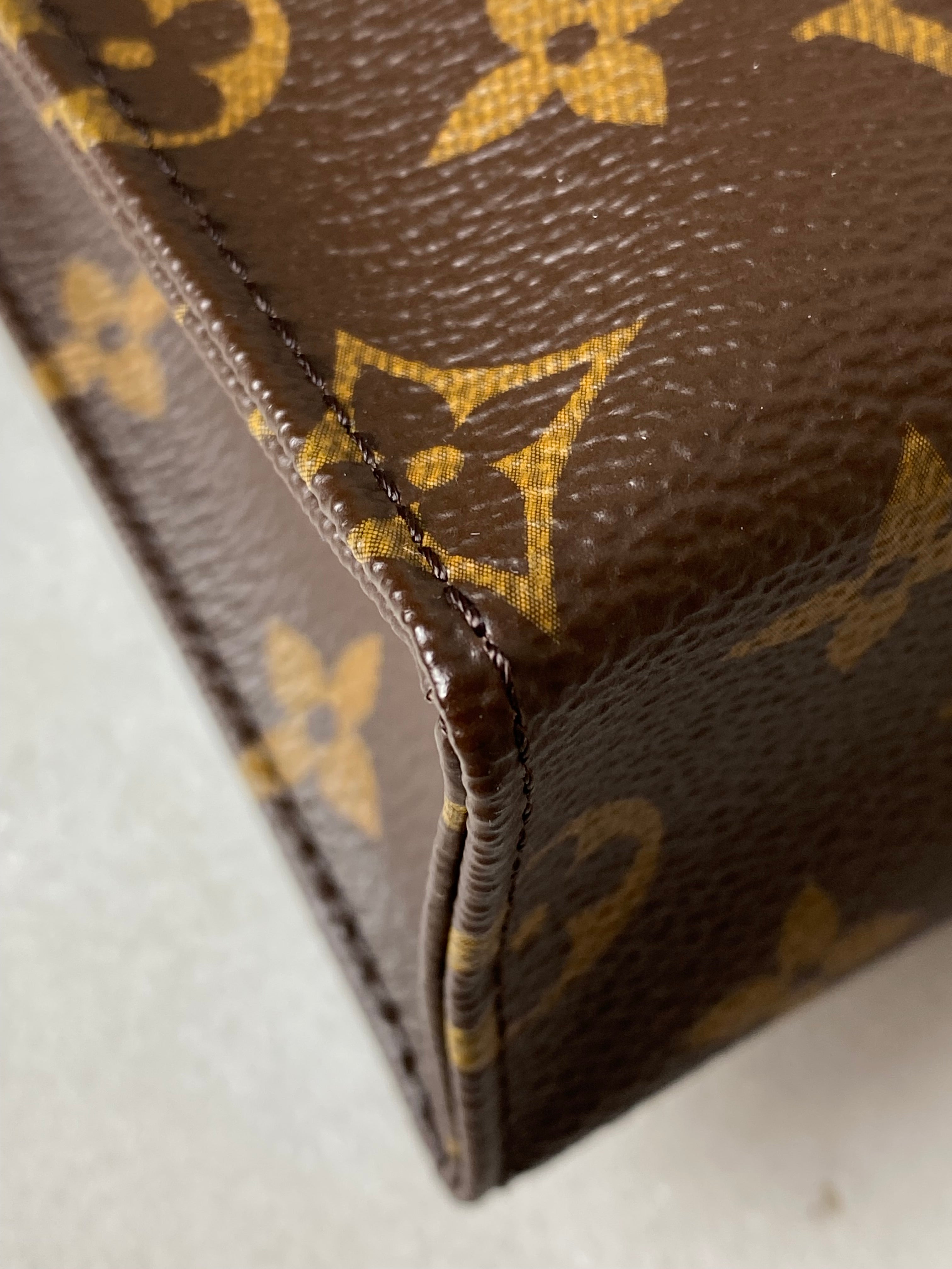 Louis Vuitton Monogram Zip Pouch 26-Pouch-Louis Vuitton-The Closet Egypt