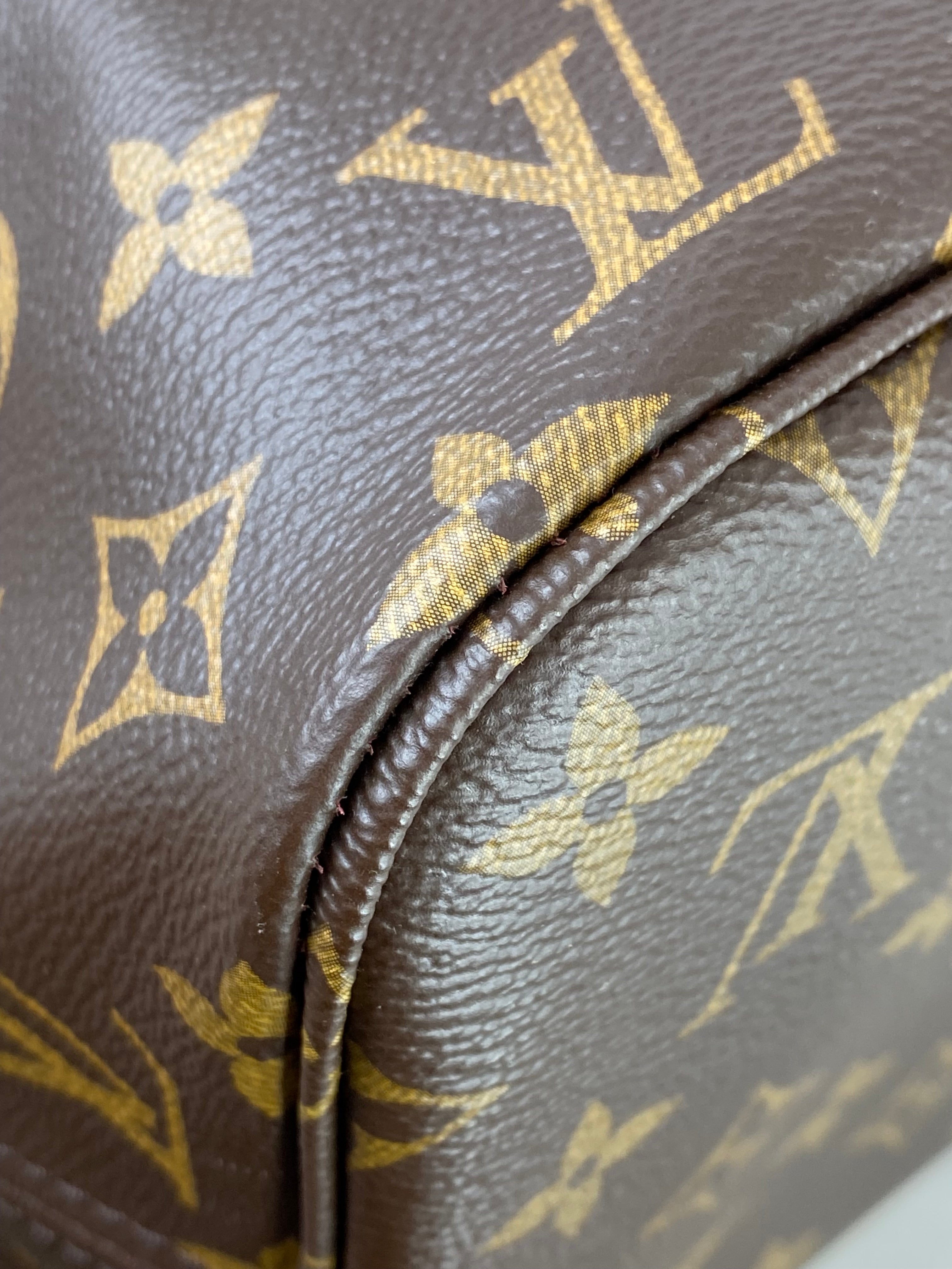 Louis Vuitton Monogram Neverfull MM Shoulder Bag W/ Pouch