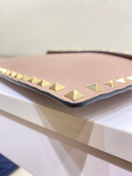 Valentino Nude Clutch-Clutch-Valentino-The Closet Egypt