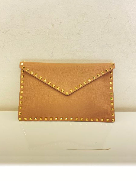 Valentino Nude Clutch-Clutch-Valentino-The Closet Egypt