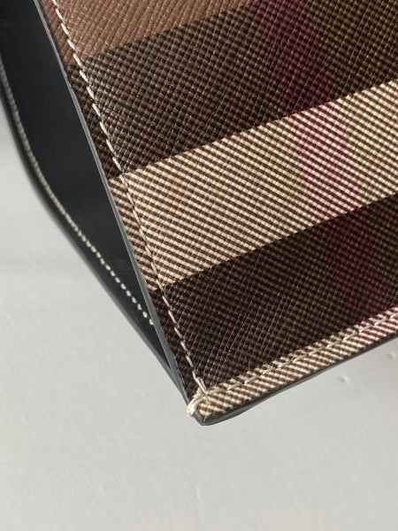 Burberry Bicolor Check Medium Tote Bag-handbag-Burberry-The Closet Egypt