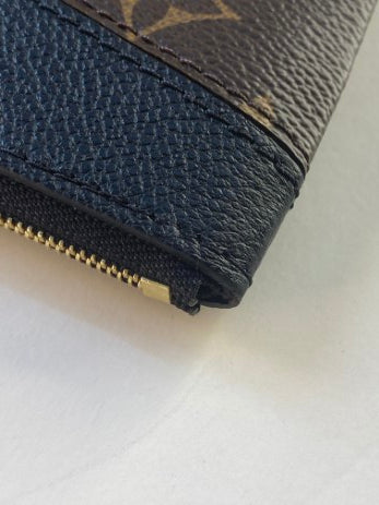 Louis Vuitton Daily Monogram Pouch-Pouch-Louis Vuitton-The Closet Egypt