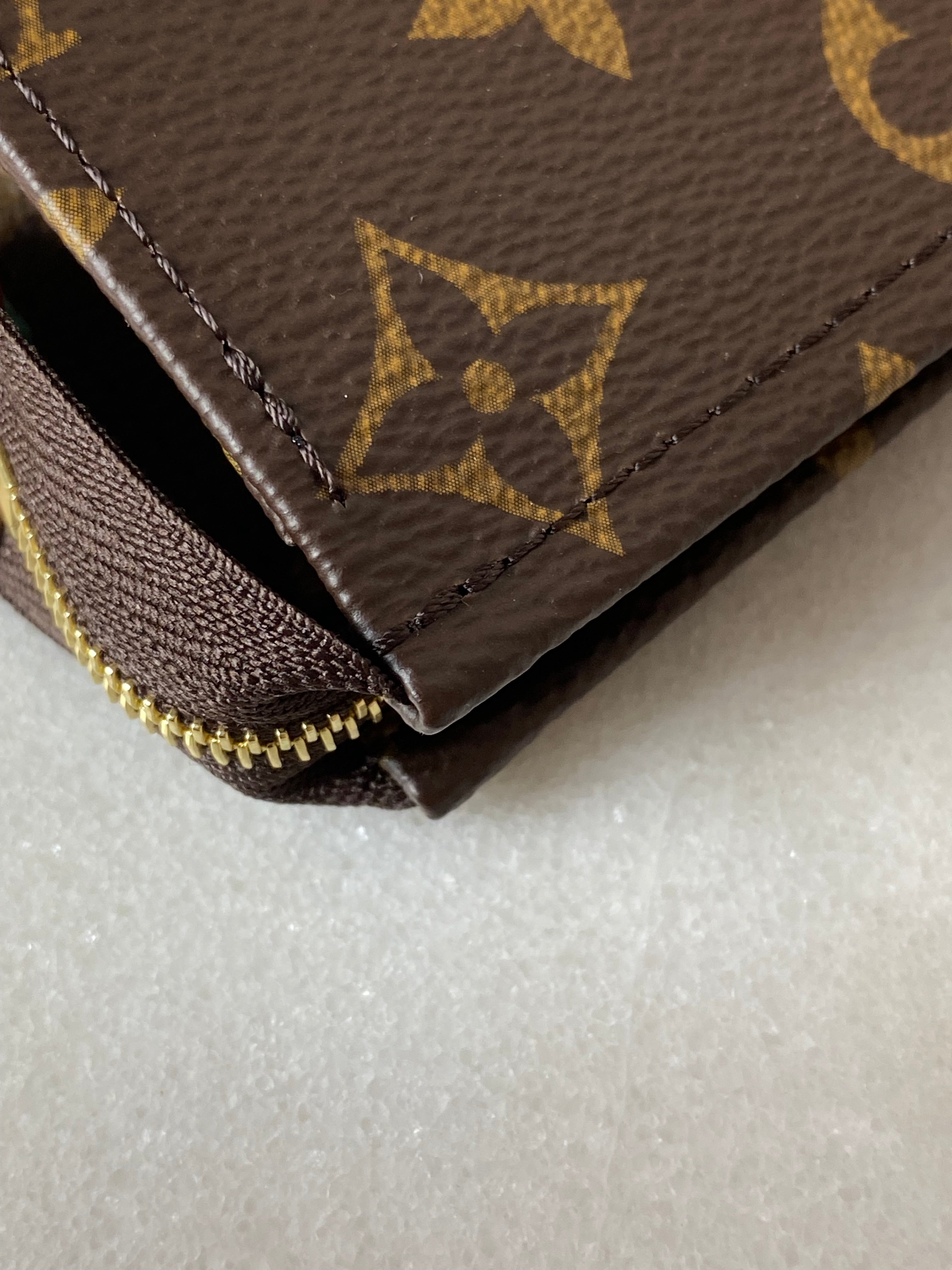 Louis Vuitton Monogram Zip Pouch 19-Pouch-Louis Vuitton-The Closet Egypt