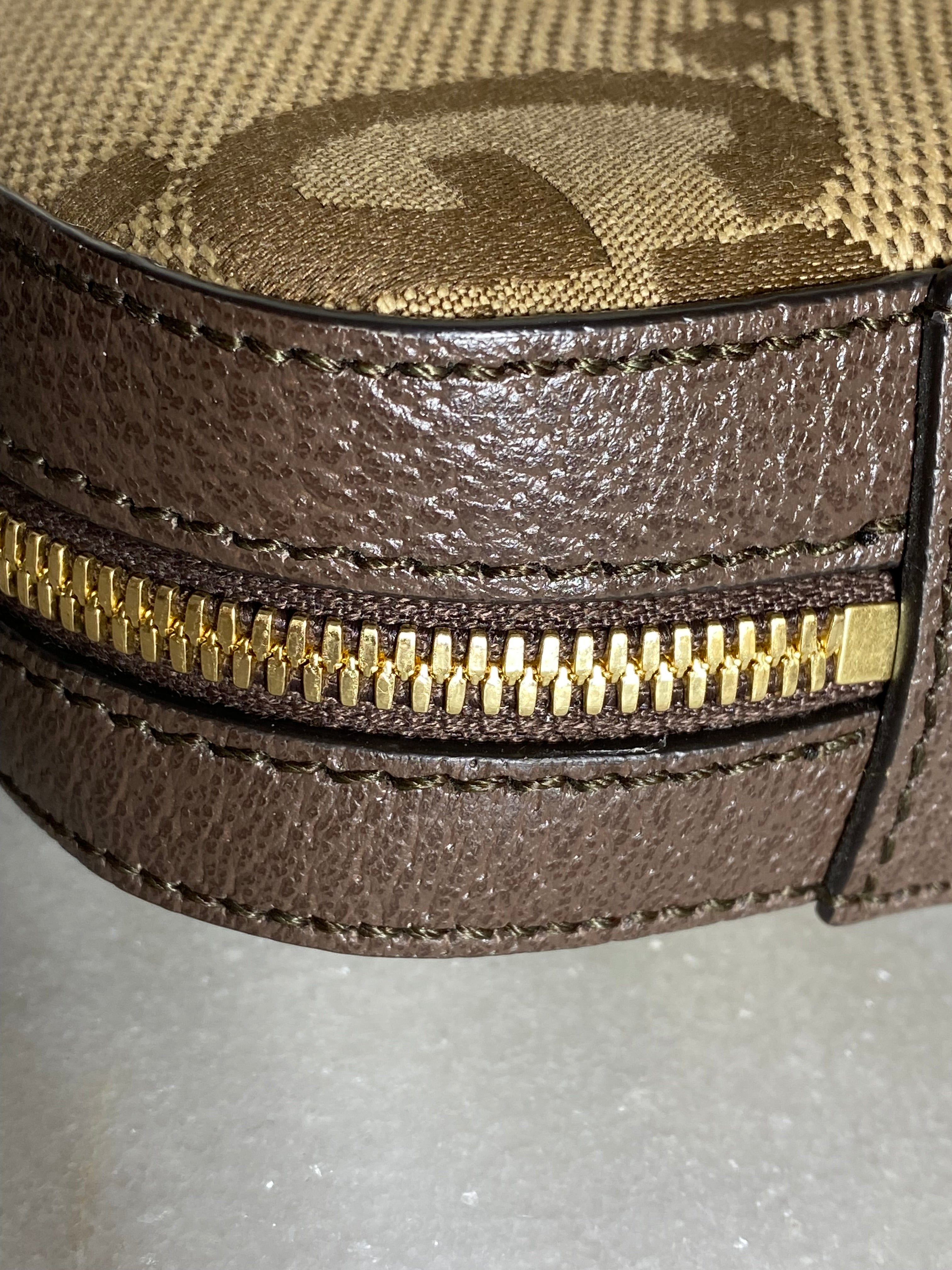 Gucci Bicolor GG Jumbo Messenger Bag