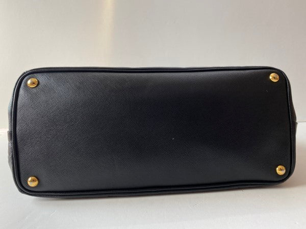 Prada Black Saffiano Galleria Large Tote Bag-handbag-Prada-The Closet Egypt