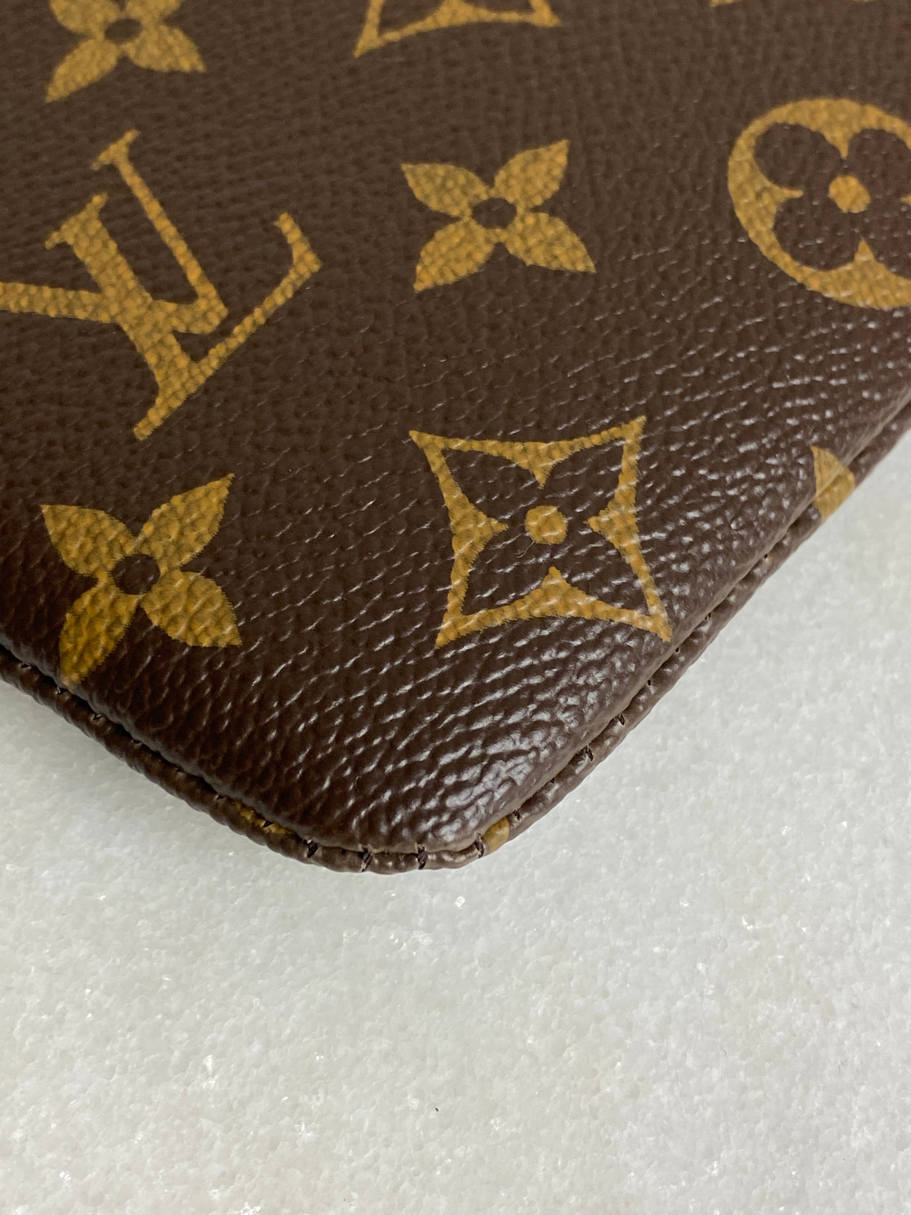 Louis Vuitton Monogram Black Daily Pouch-Pouch-Louis Vuitton-The Closet Egypt