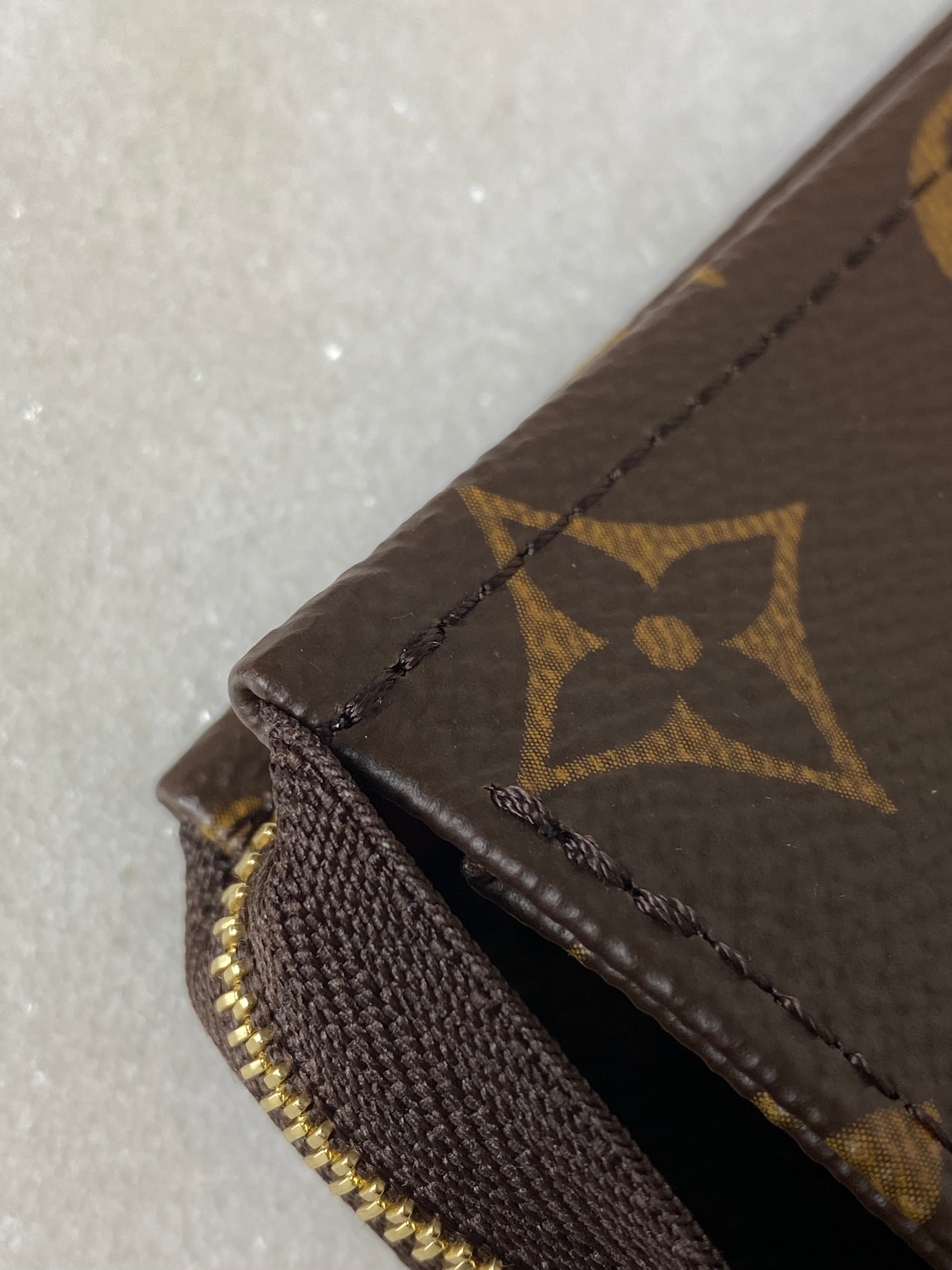 Louis Vuitton Monogram Zip Pouch 19-Pouch-Louis Vuitton-The Closet Egypt