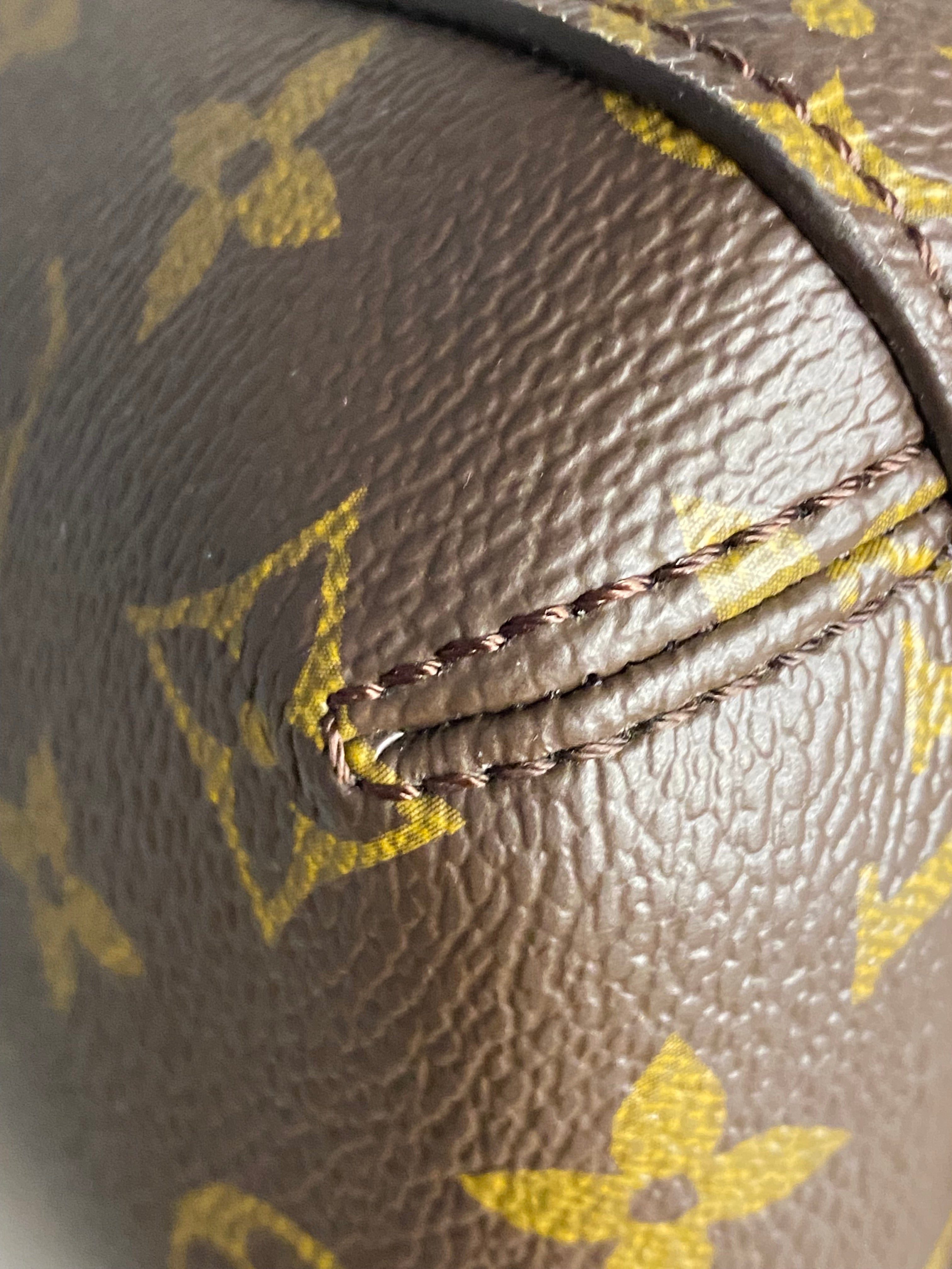 Louis Vuitton Montaigne MM Bag