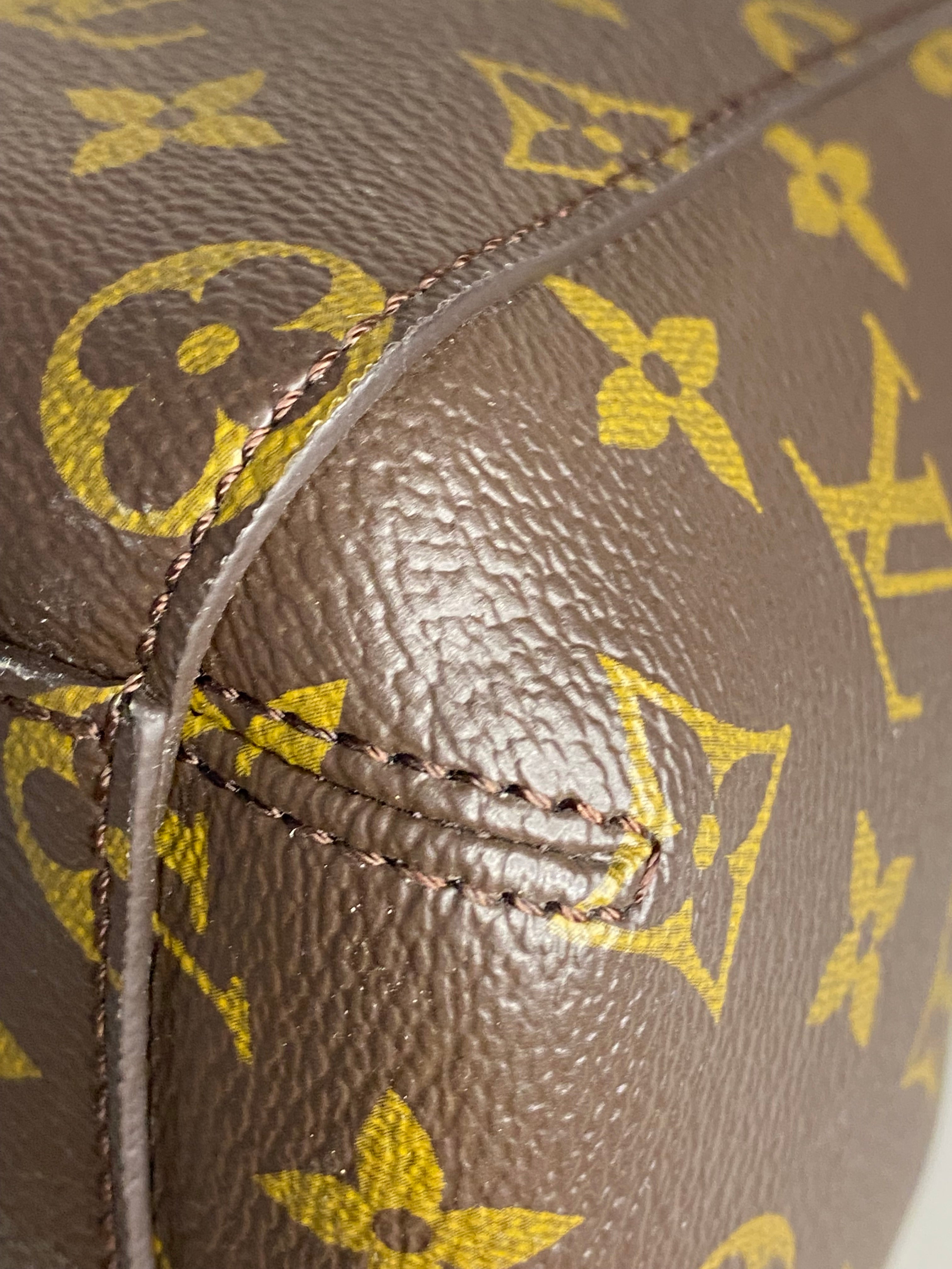 Louis Vuitton Montaigne MM Bag