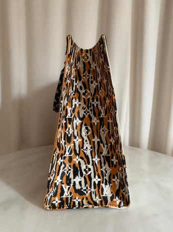 Louis Vuitton Ivory Monogram Jungle Onthego Bag-handbag-Louis Vuitton-The Closet Egypt