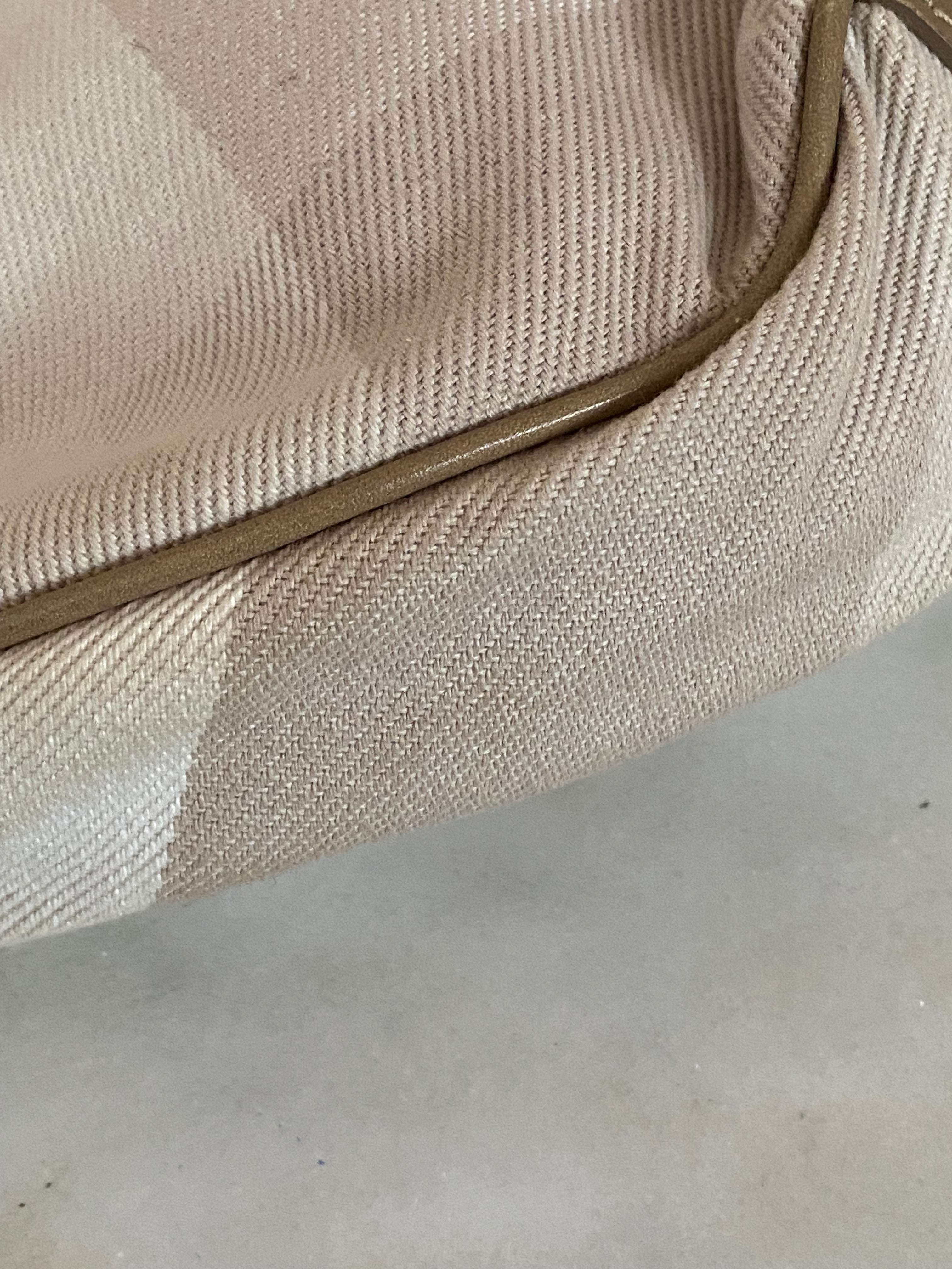 Burberry Bicolor Shoulder Bag-handbag-Burberry-The Closet Egypt