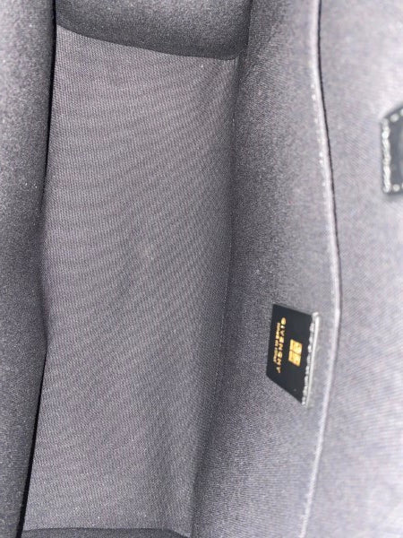 Givenchy Black Tote Medium Bag-handbag-Givenchy-The Closet Egypt