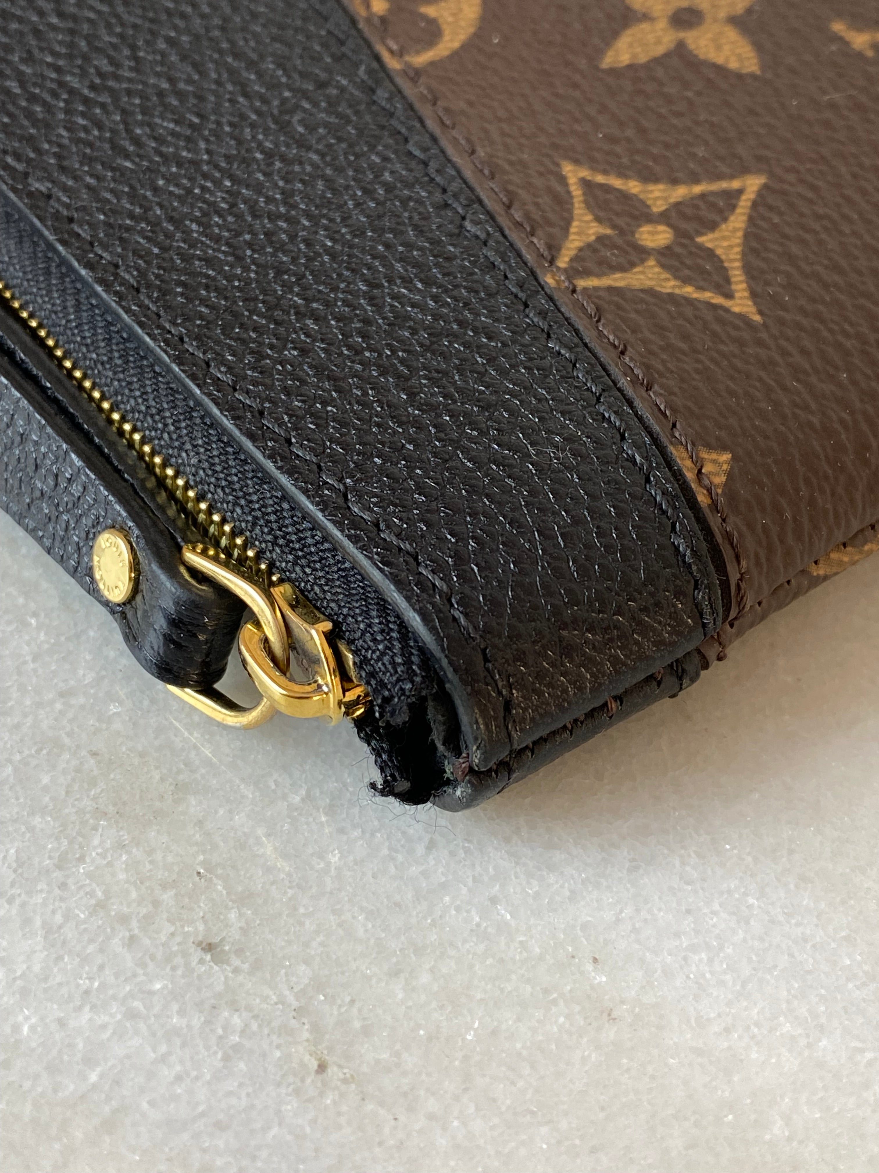 Louis Vuitton Monogram Black Daily Pouch-Pouch-Louis Vuitton-The Closet Egypt