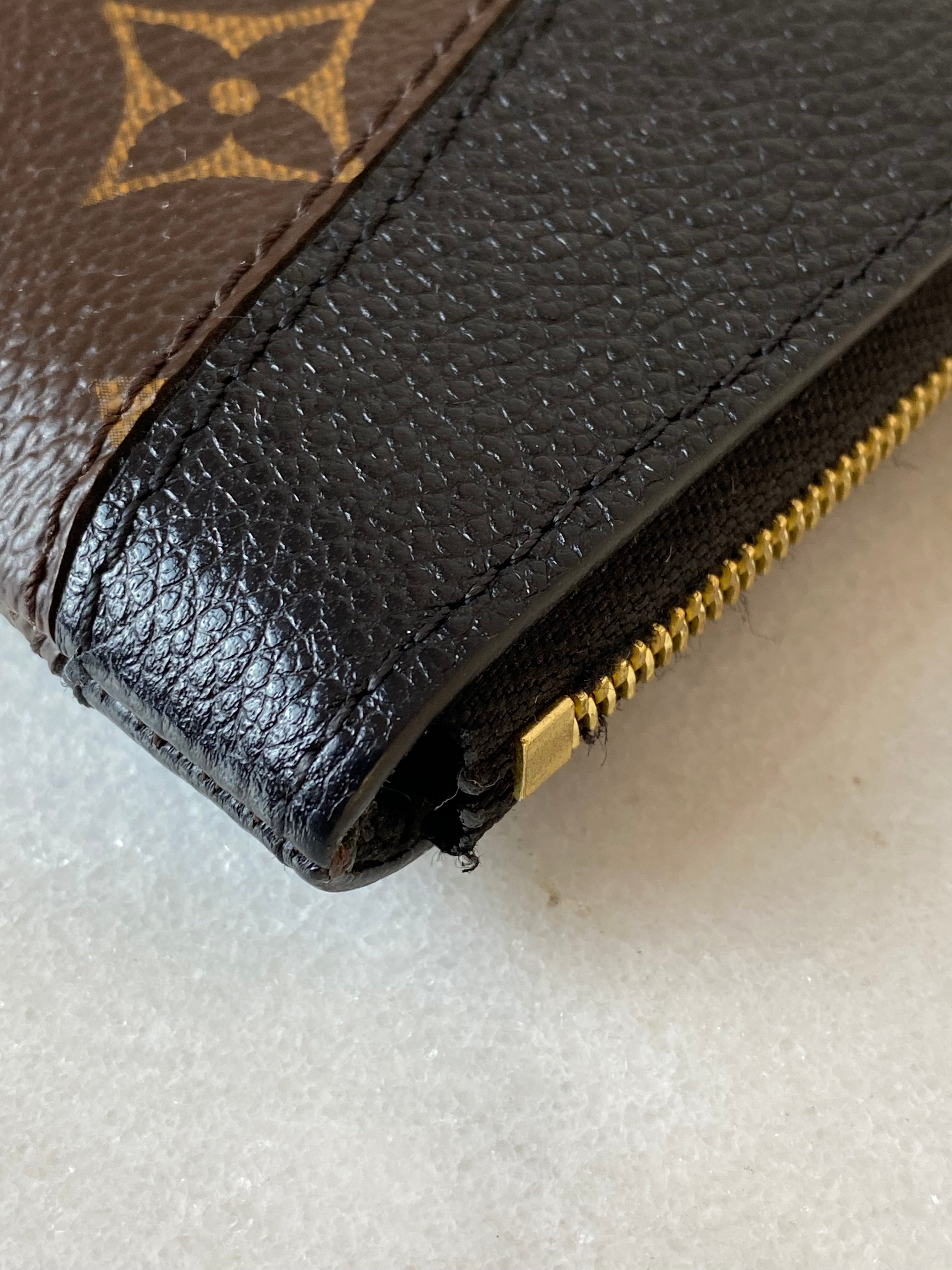 Louis Vuitton Monogram Black Daily Pouch-Pouch-Louis Vuitton-The Closet Egypt