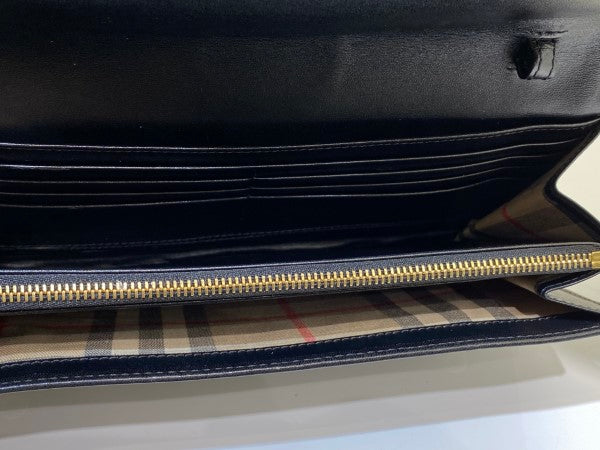 Burberry Black Grain Clutch-Clutch-Burberry-The Closet Egypt