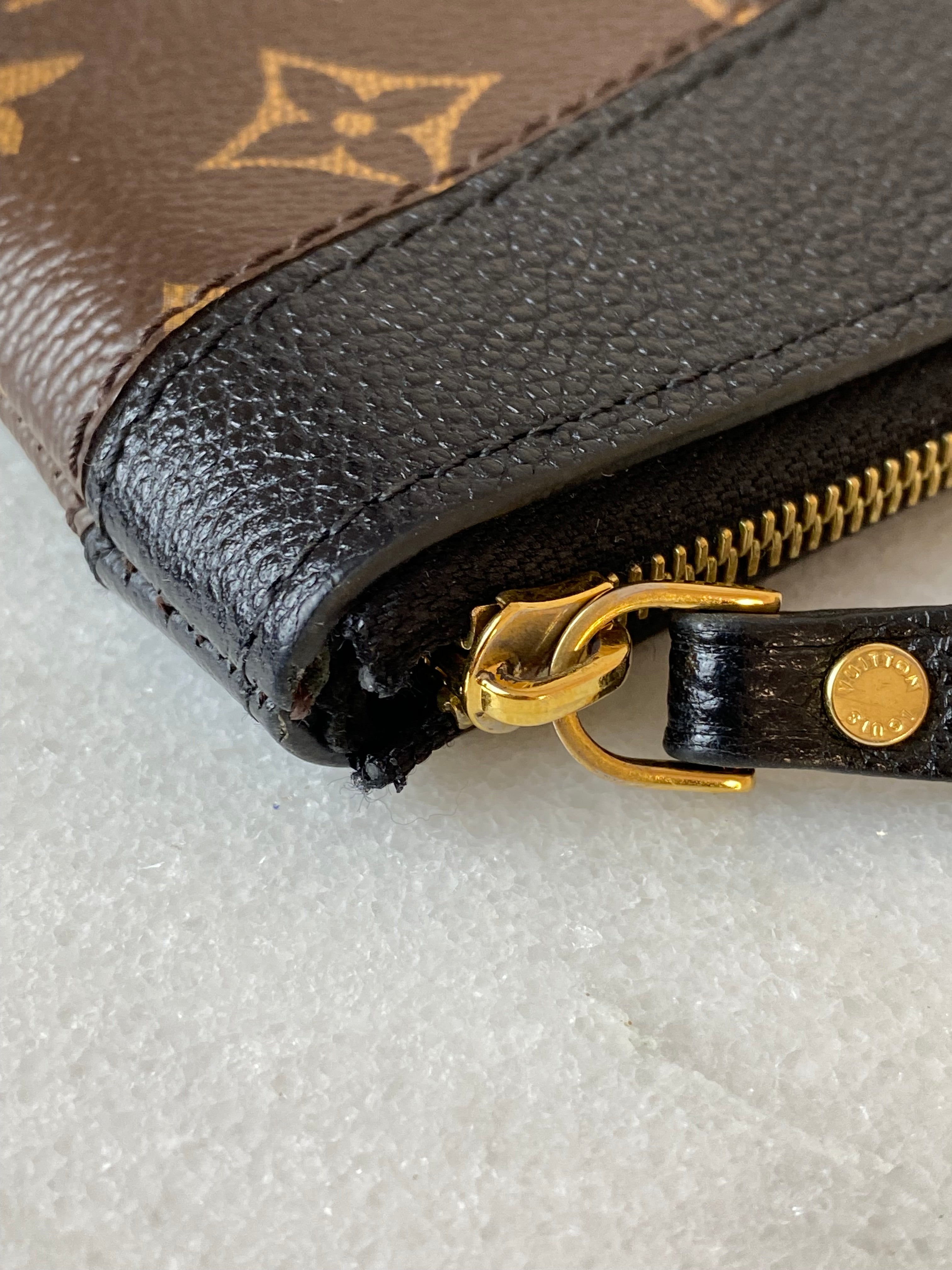 Louis Vuitton Monogram Black Daily Pouch-Pouch-Louis Vuitton-The Closet Egypt