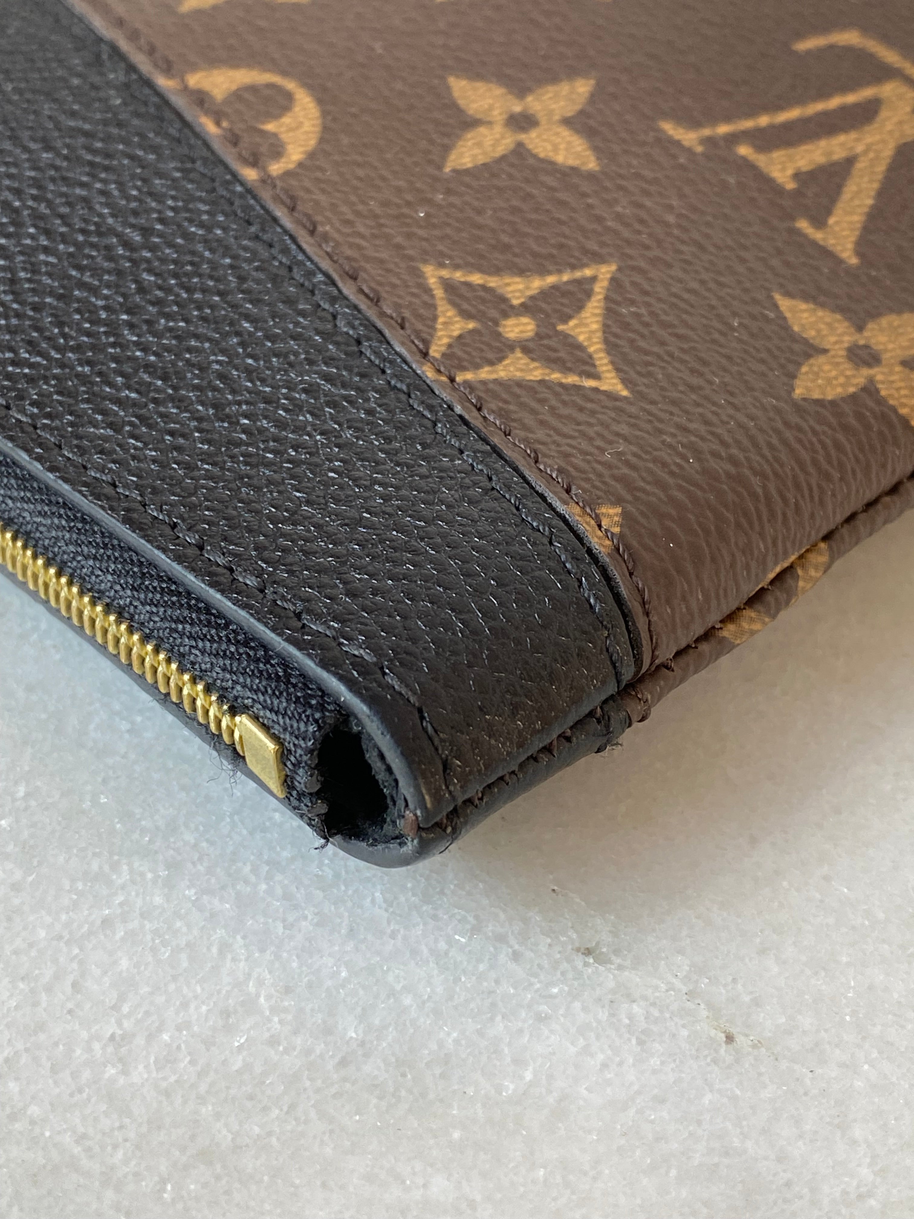Louis Vuitton Monogram Black Daily Pouch-Pouch-Louis Vuitton-The Closet Egypt