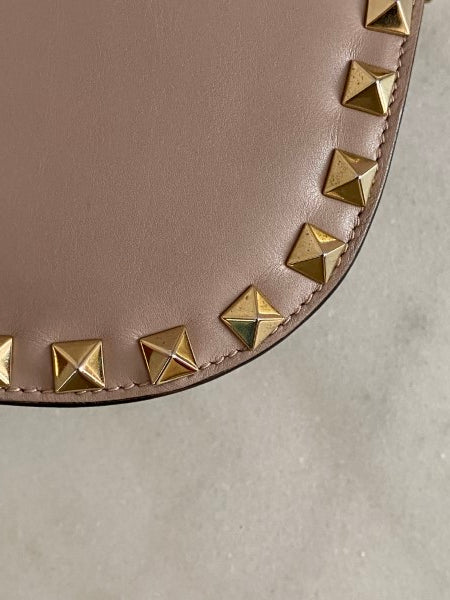 Valentino Nude Rockstud Crossbody Bag W/ Chain-handbag-Valentino-The Closet Egypt
