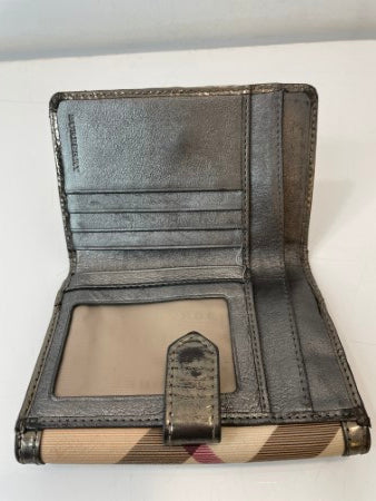 Burberry House Check Wallet-wallet-Burberry-The Closet Egypt