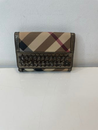 Burberry House Check Wallet-wallet-Burberry-The Closet Egypt