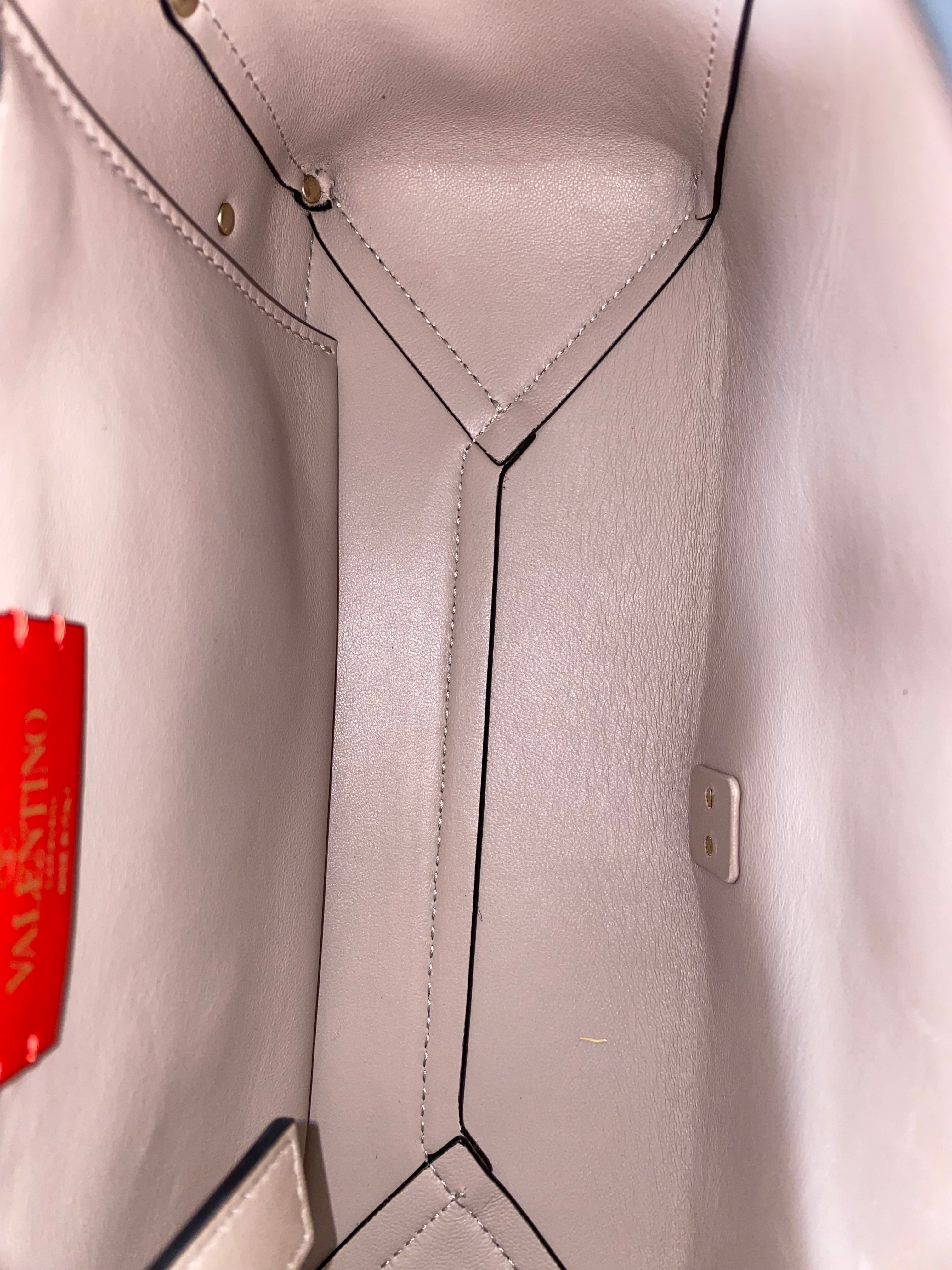 Valentino Nude Rockstud Bag W/ Chain-handbag-Valentino-The Closet Egypt