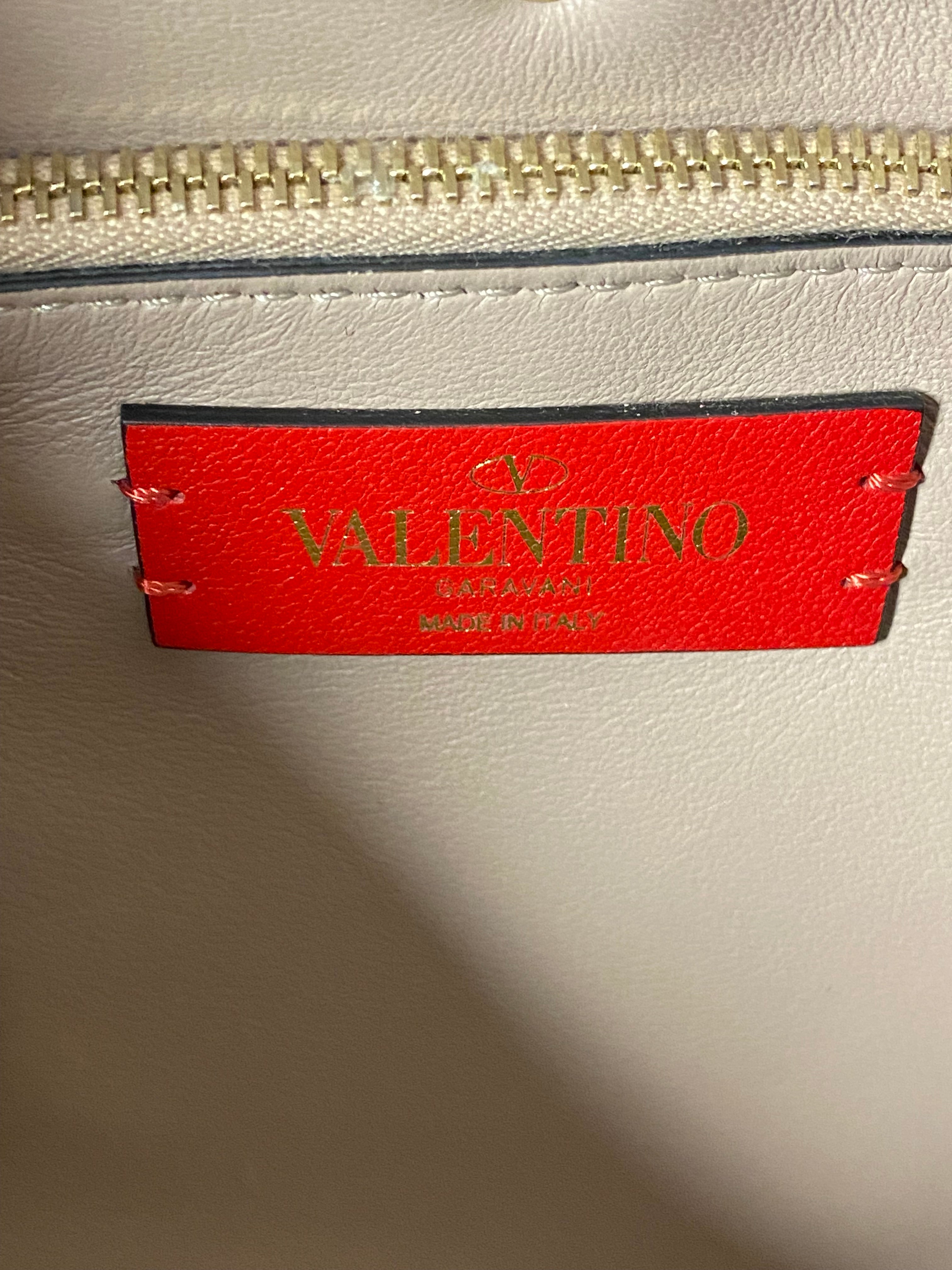 Valentino Nude Rockstud Bag W/ Chain-handbag-Valentino-The Closet Egypt