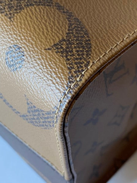 Louis Vuitton Monogram Reverse Onthego MM Bag-handbag-Louis Vuitton-The Closet Egypt