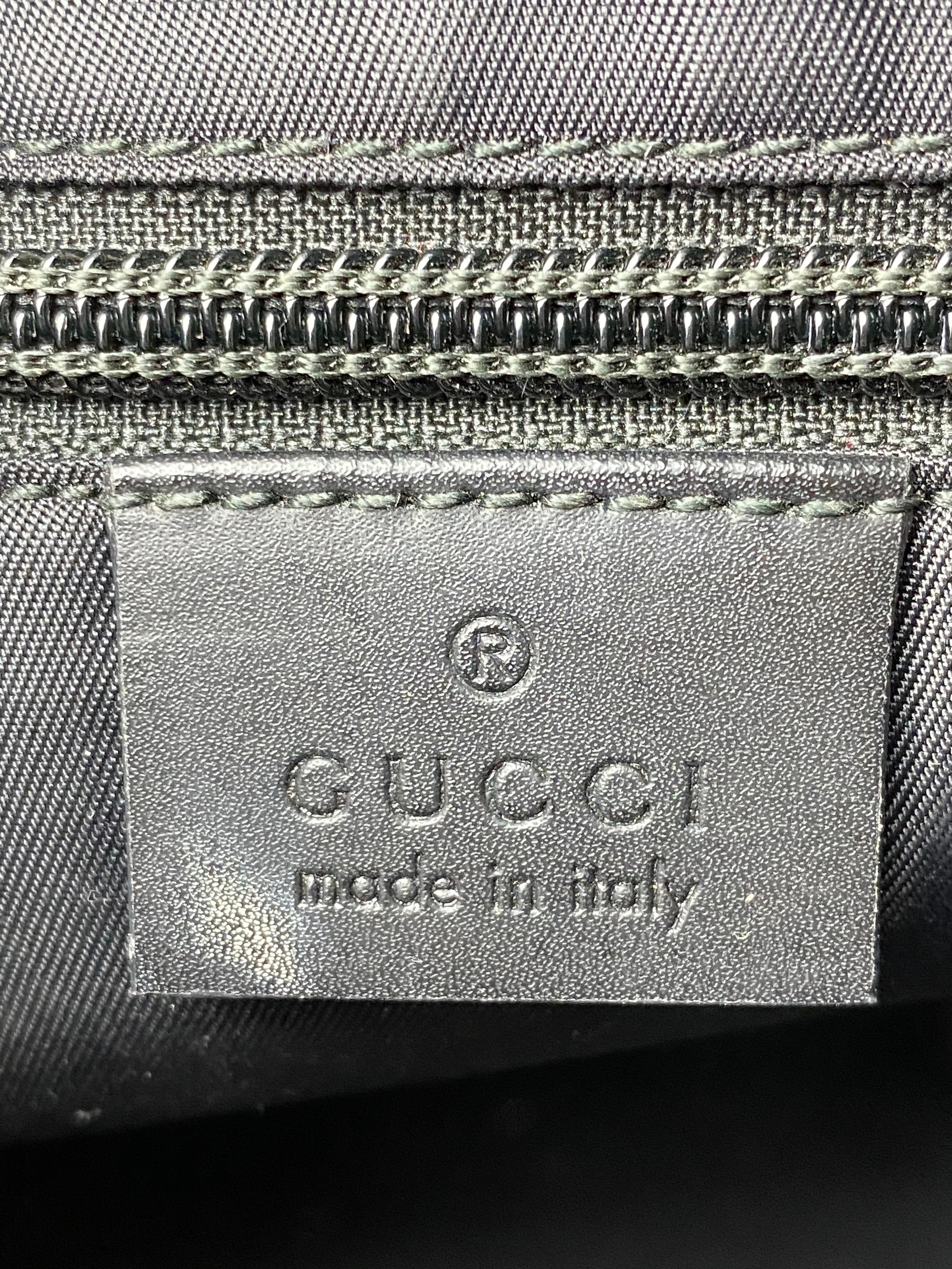 Gucci Ebony GG Supreme Monogram Messenger Bag