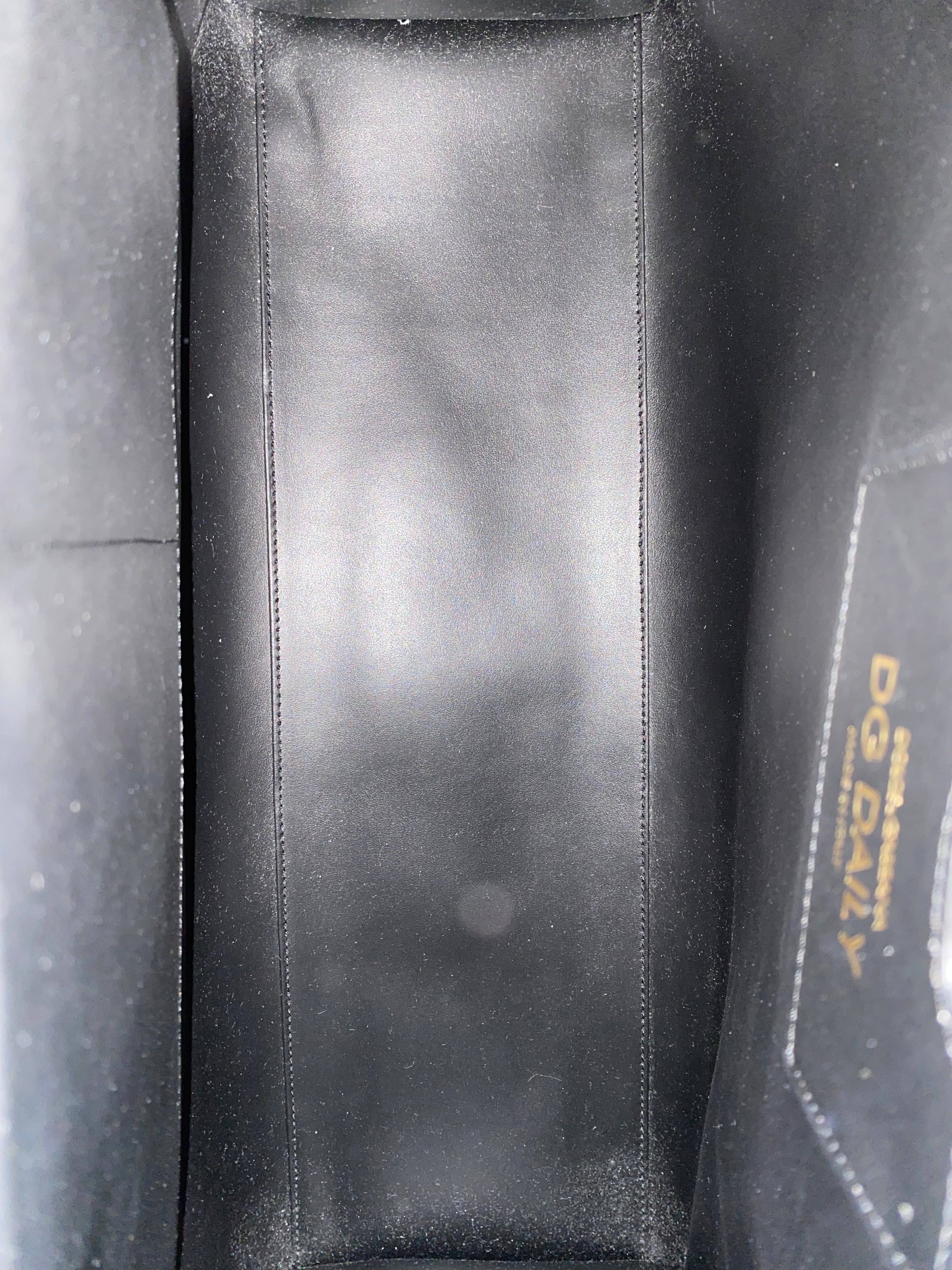 Dolce & Gabbana Black Daily Tote Bag-handbag-Dolce & Gabbana-The Closet Egypt