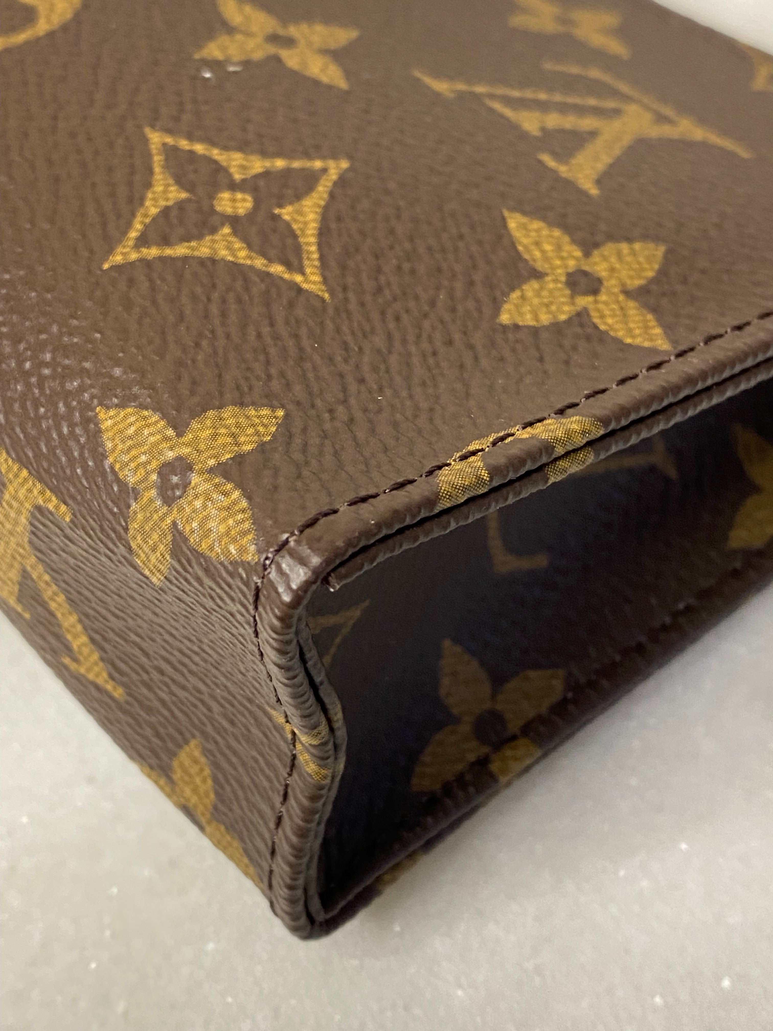 Louis Vuitton Monogram Pouch-Pouch-Louis Vuitton-The Closet Egypt