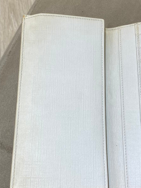 Gucci White GG Heart Print Continental Wallet-wallet-Gucci-The Closet Egypt