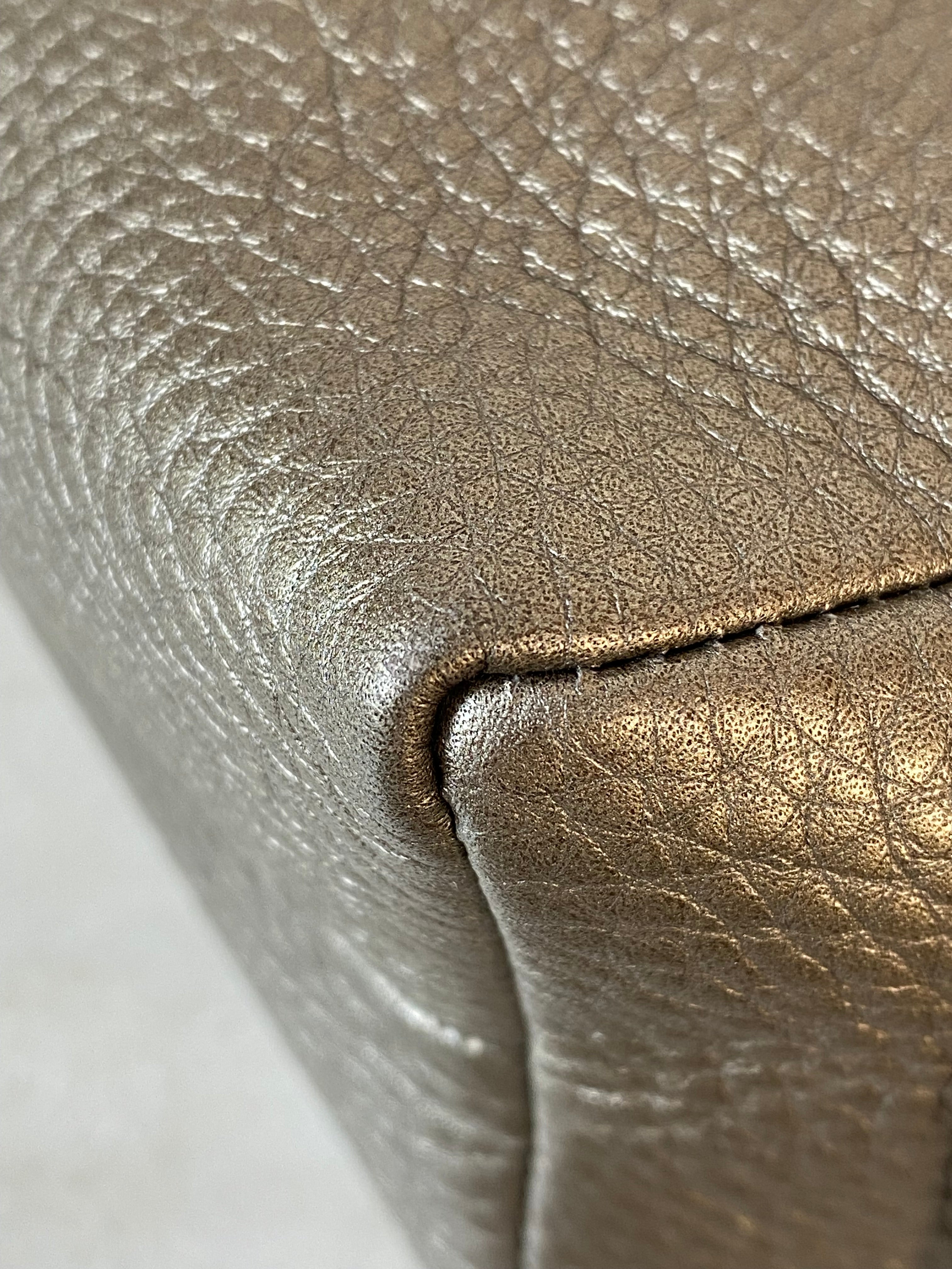 Gucci Silver Metallic Soho Makeup Case-Makeup Case-Gucci-The Closet Egypt