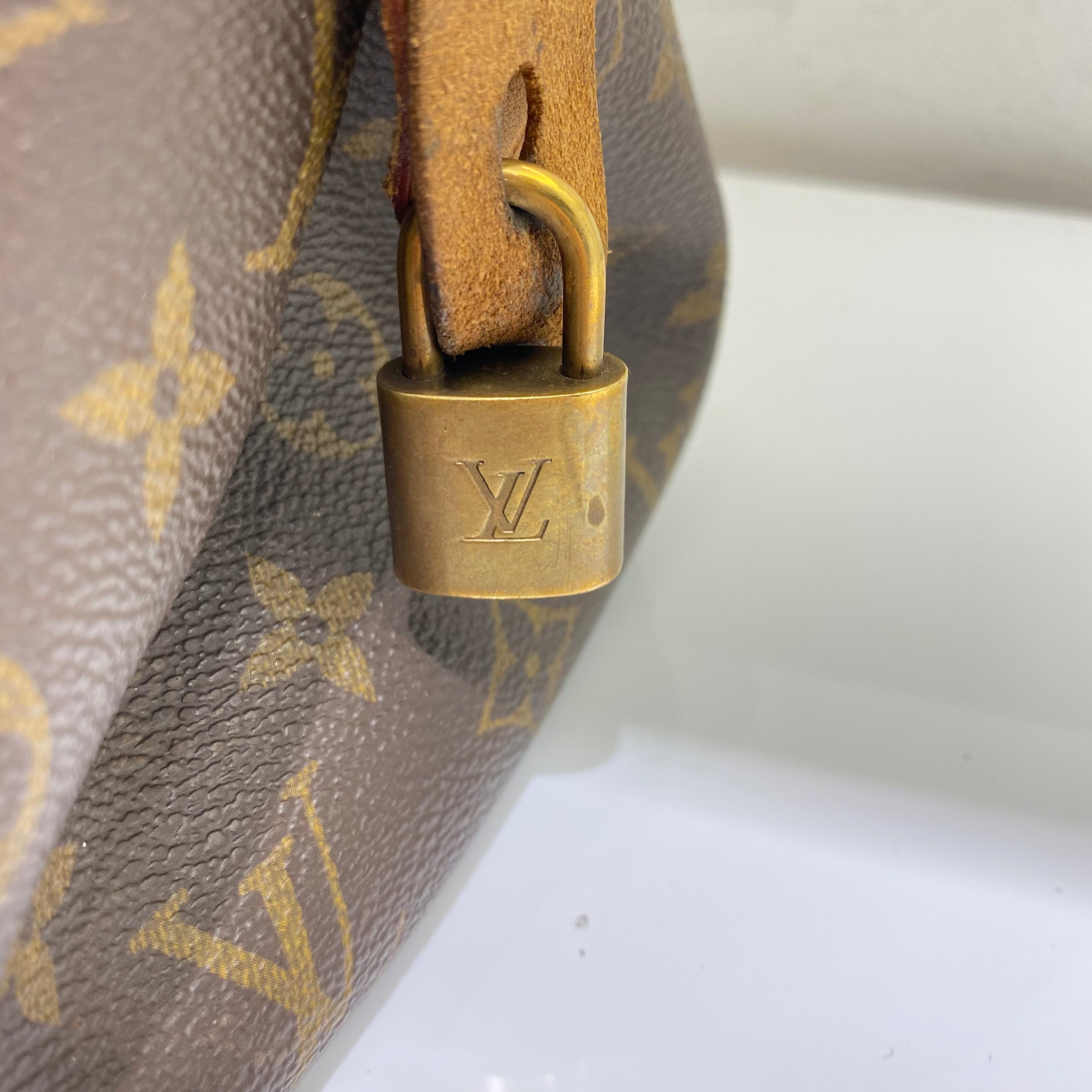 Louis Vuitton Monogram Montorgueil Tote Bag-handbag-Louis Vuitton-The Closet Egypt