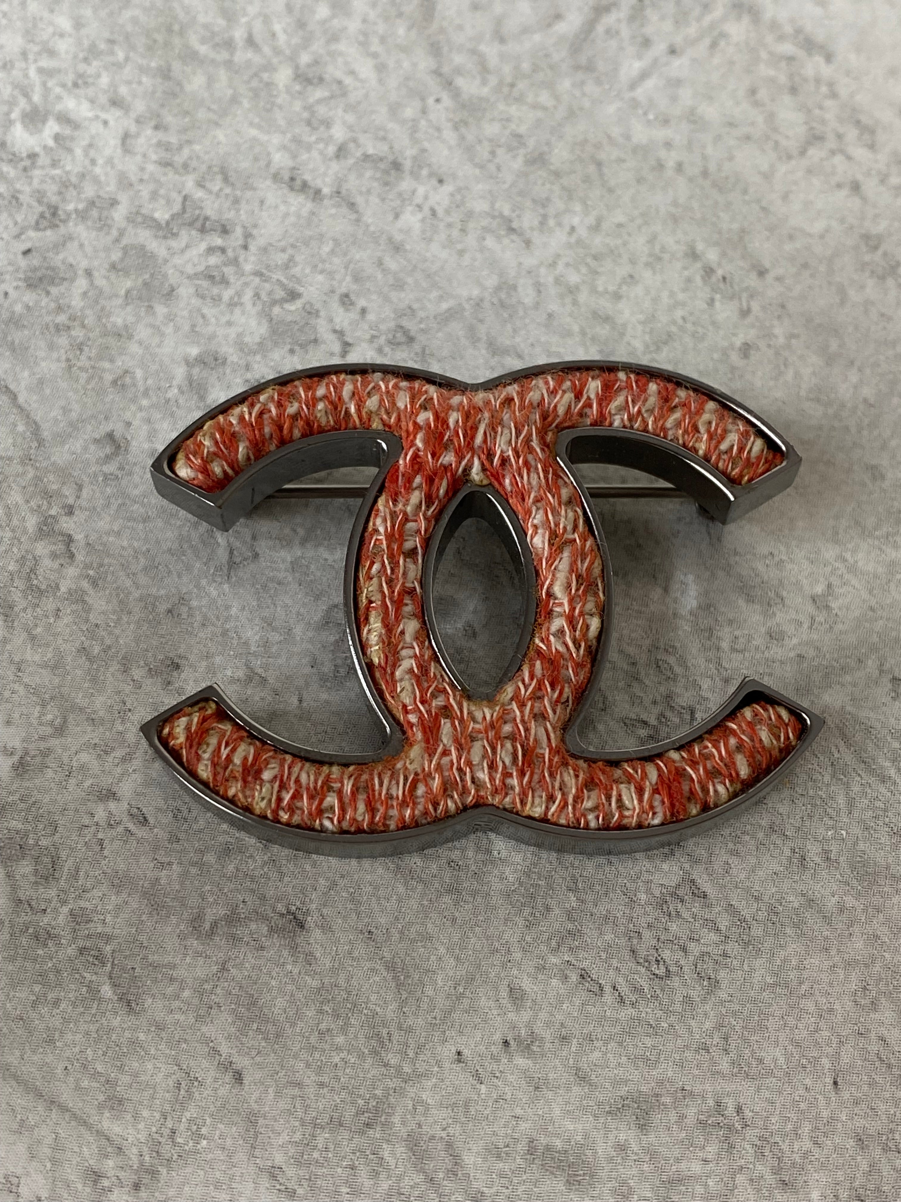 Chanel Silver Metal Brooch-Brooch-Chanel-The Closet Egypt