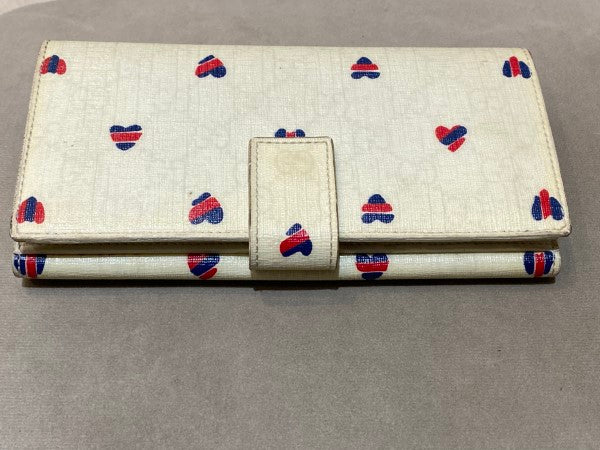 Gucci White GG Heart Print Continental Wallet-wallet-Gucci-The Closet Egypt