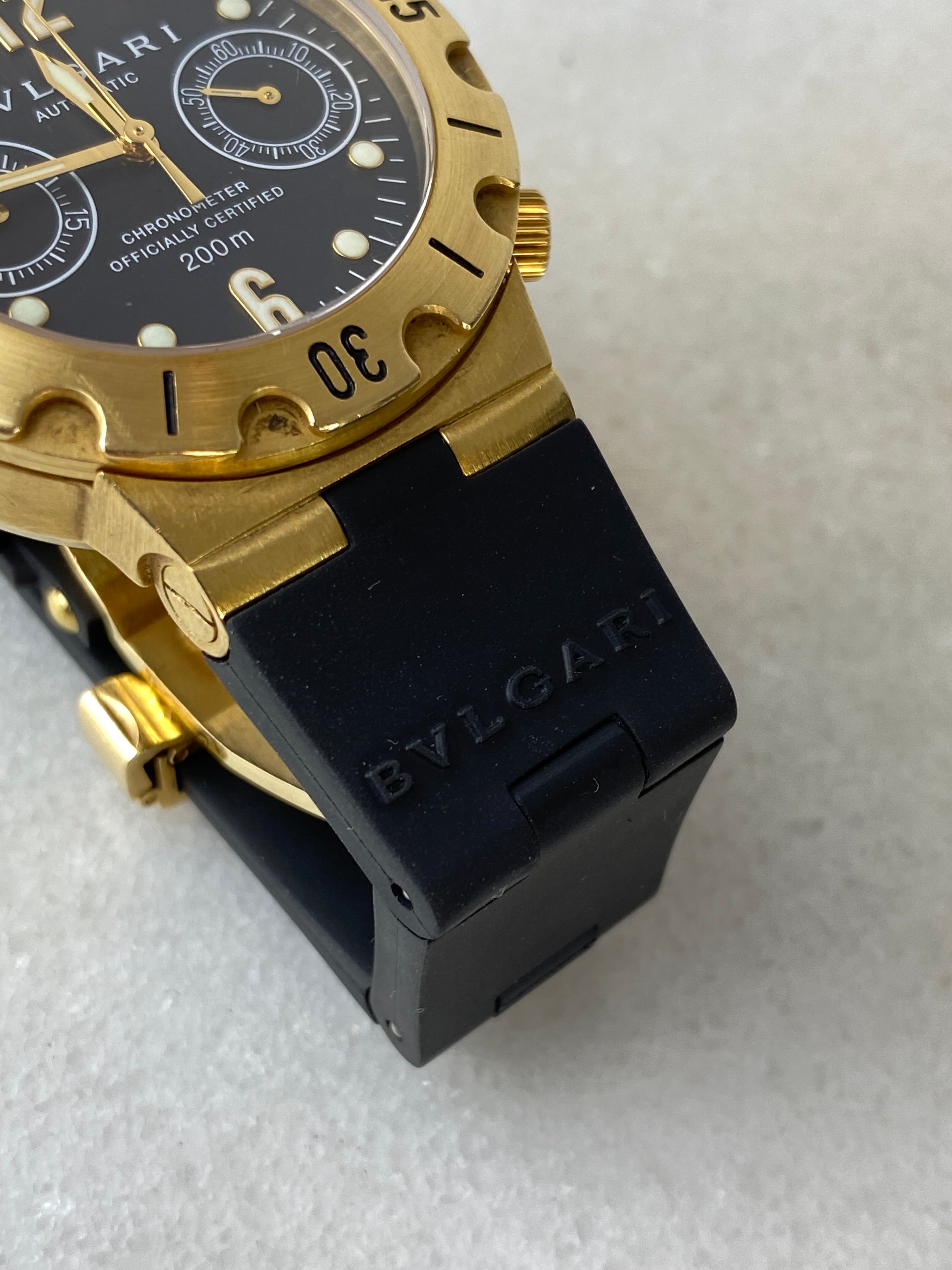 Bvlgari 18K Yellow Gold Diagono Watch-Watch-Bvlgari-The Closet Egypt