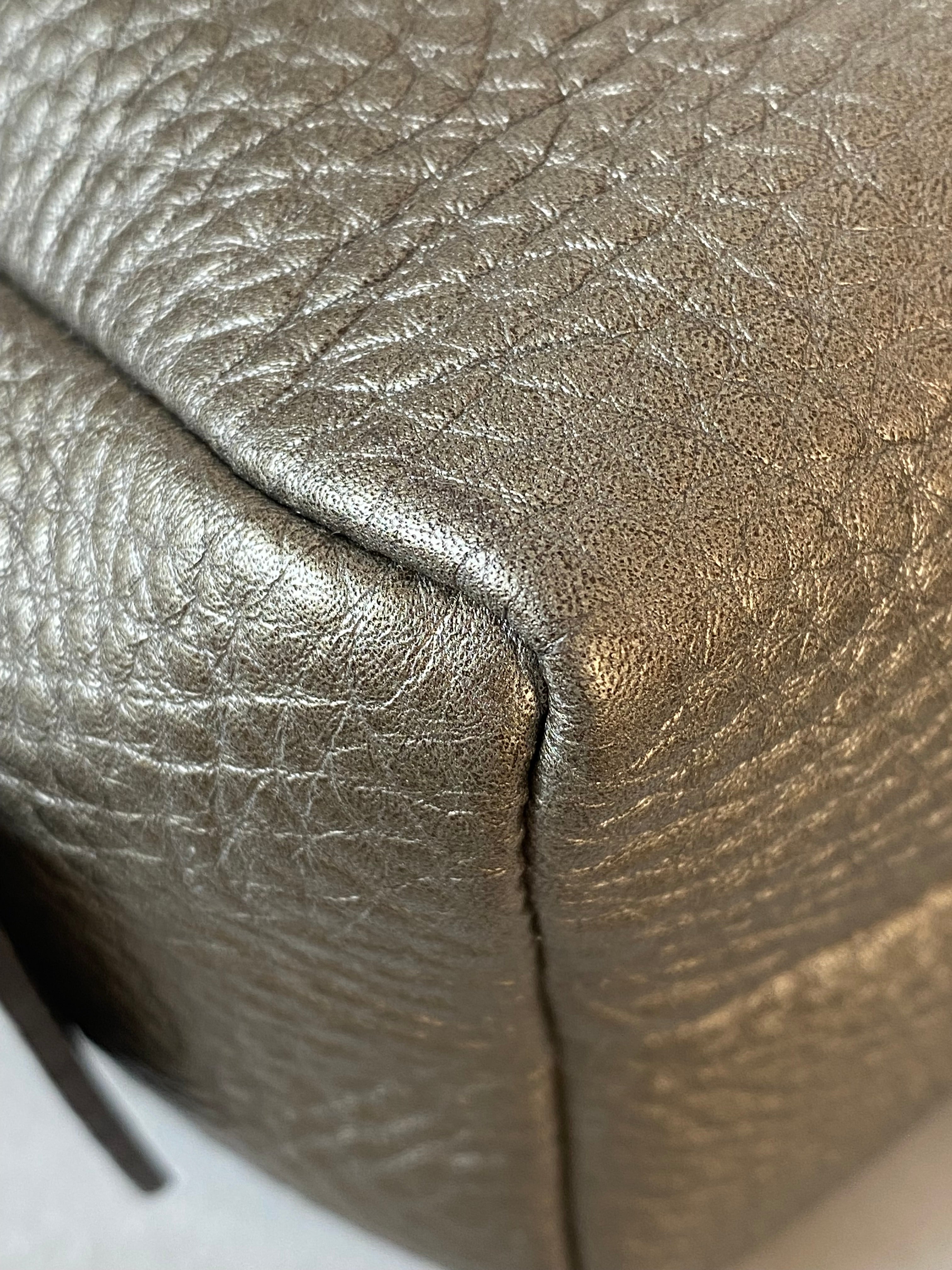 Gucci Silver Metallic Soho Makeup Case-Makeup Case-Gucci-The Closet Egypt