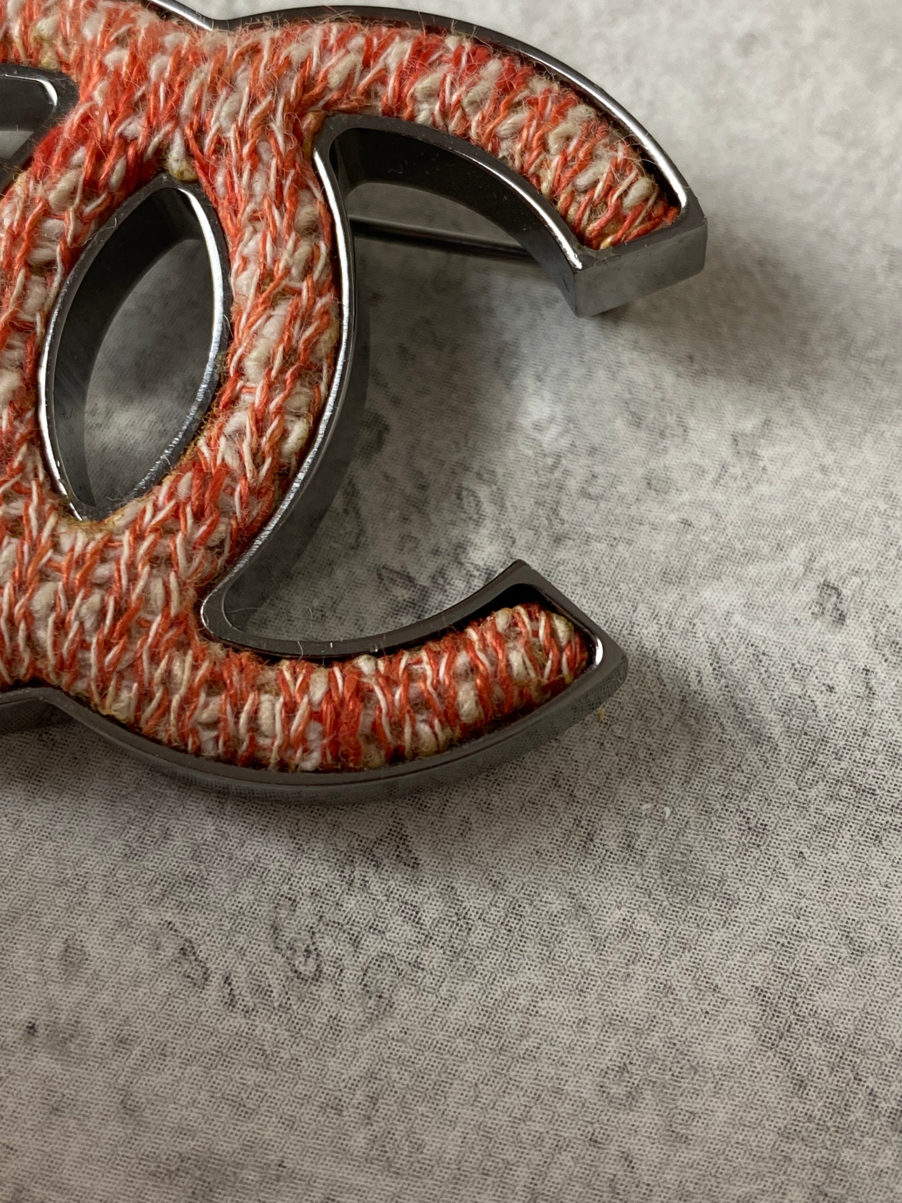 Chanel Silver Metal Brooch-Brooch-Chanel-The Closet Egypt