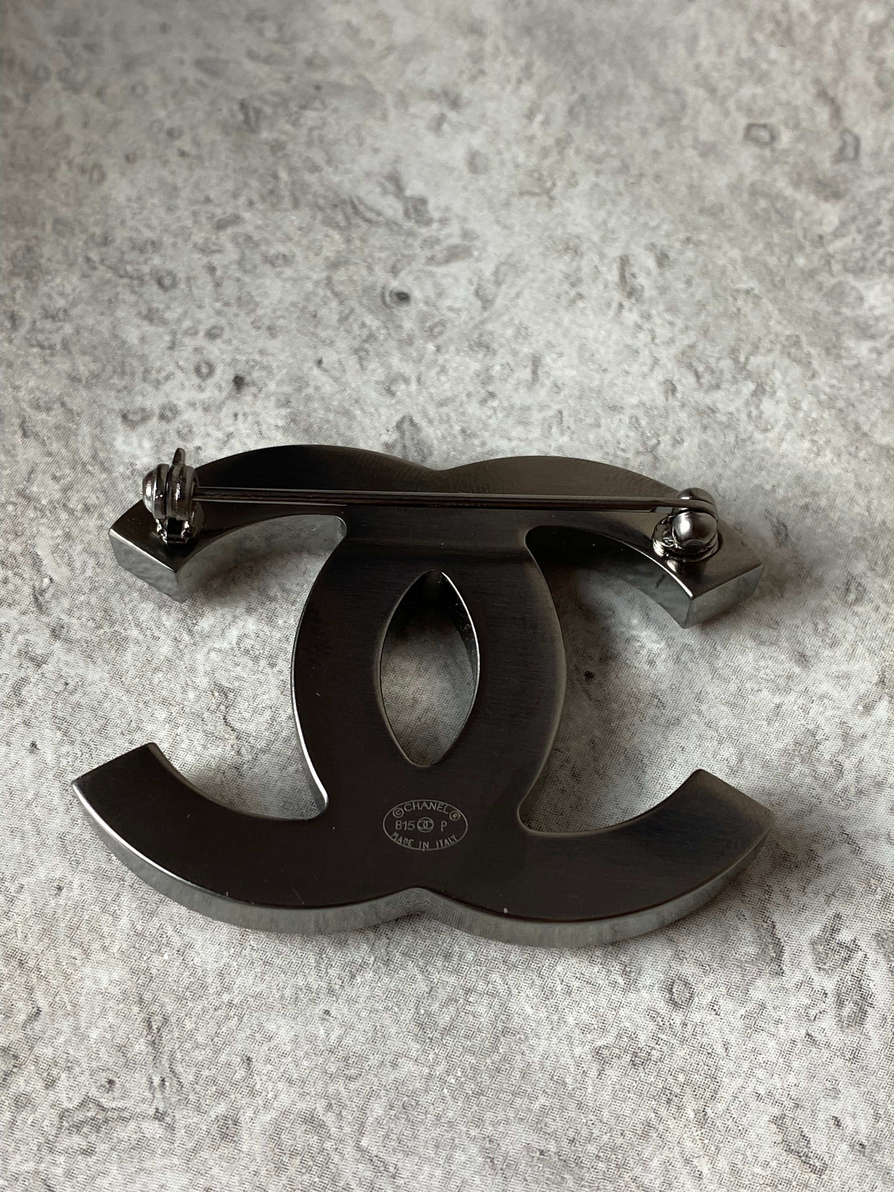 Chanel Silver Metal Brooch-Brooch-Chanel-The Closet Egypt