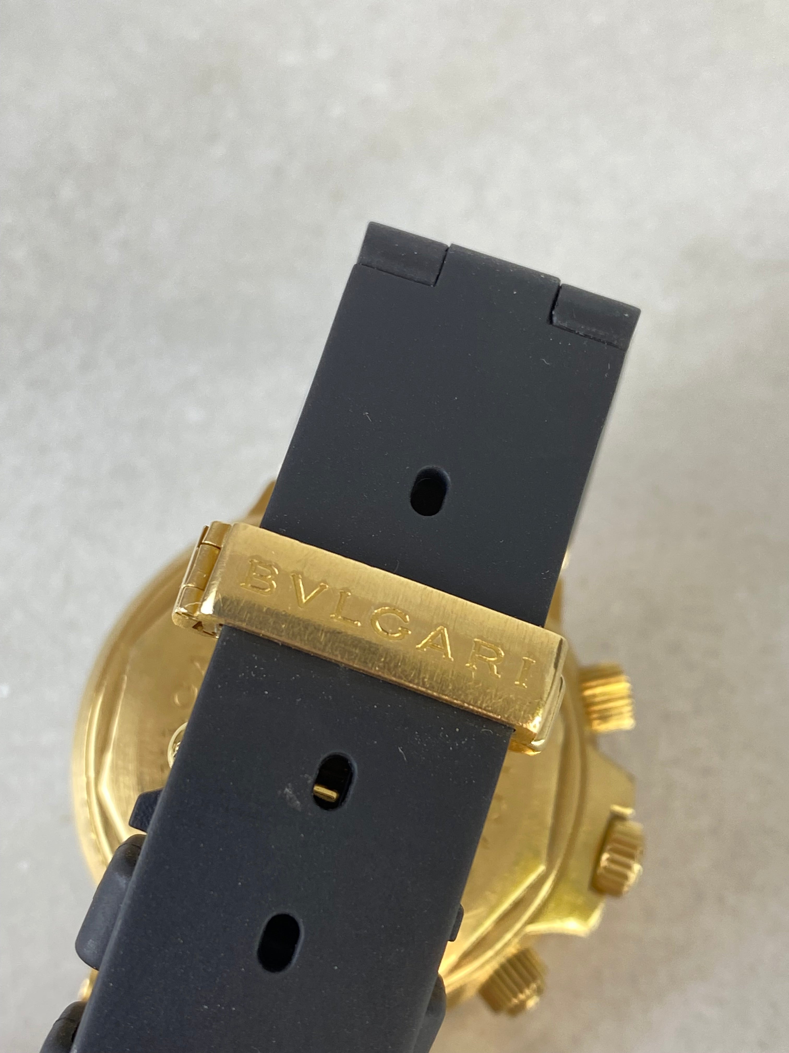 Bvlgari 18K Yellow Gold Diagono Watch-Watch-Bvlgari-The Closet Egypt