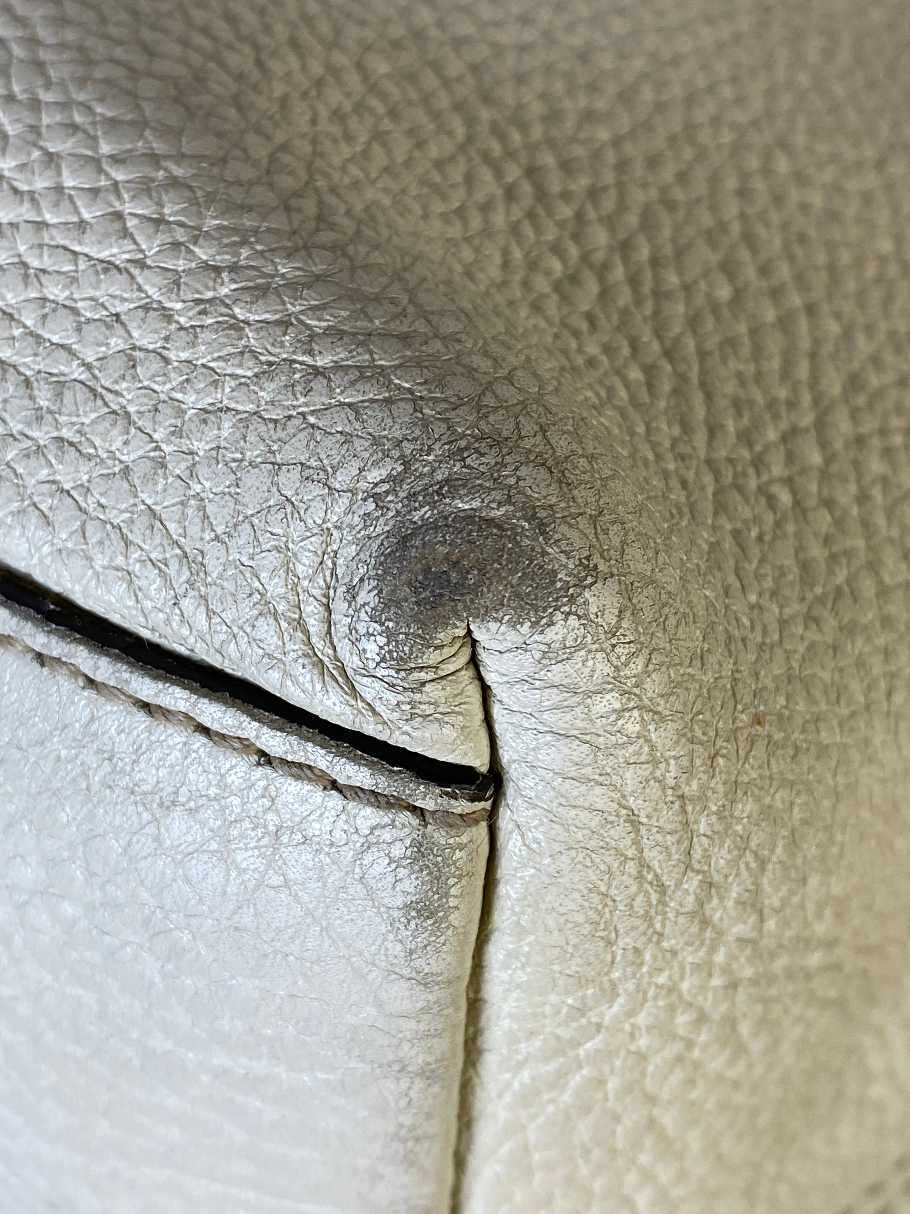 Gucci Beige Soho Chain Bag-handbag-Gucci-The Closet Egypt