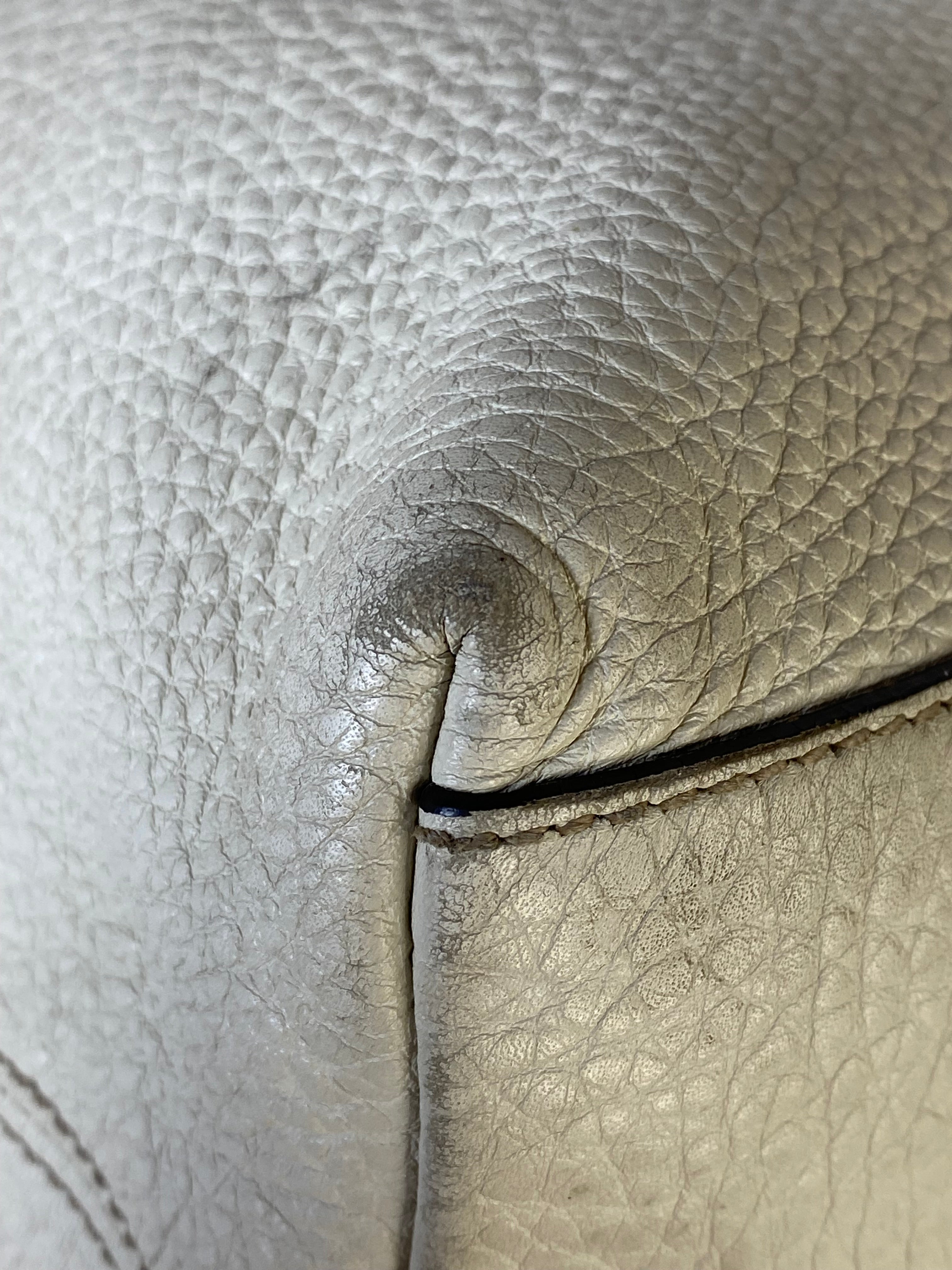 Gucci Beige Soho Chain Bag-handbag-Gucci-The Closet Egypt