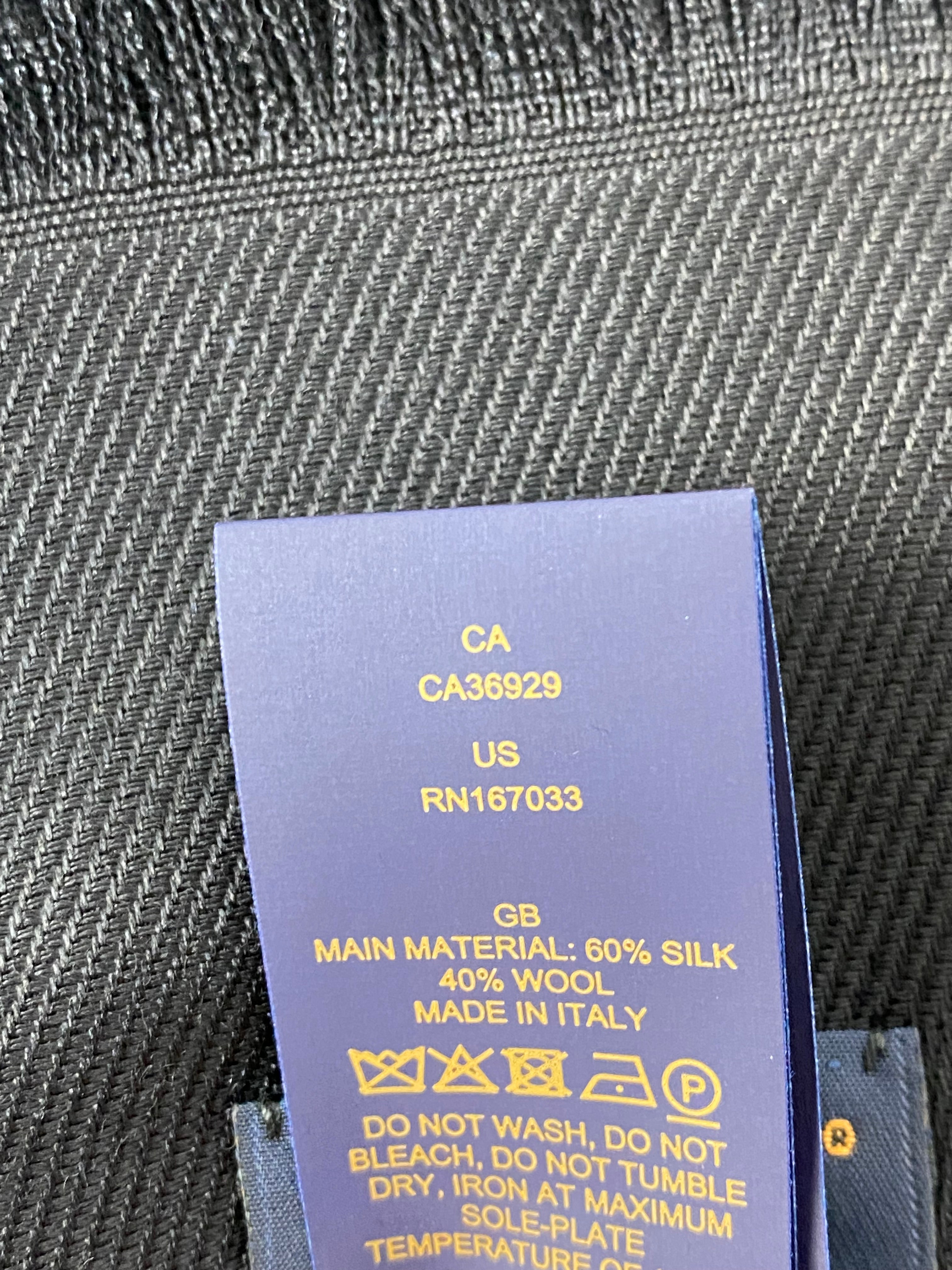 Louis Vuitton Black Monogram Wool Scarf-Scarf-Louis Vuitton-The Closet Egypt